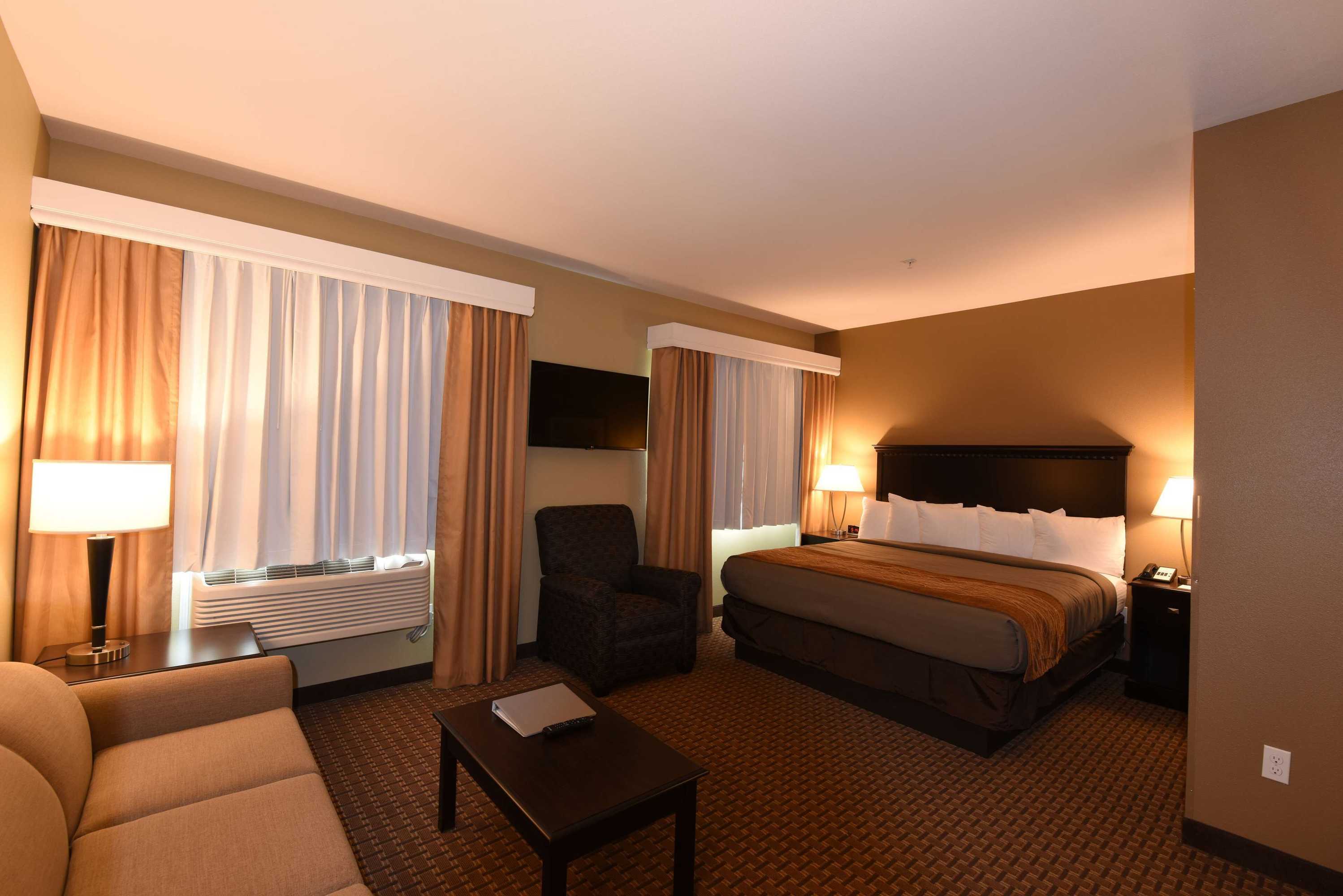 Gift card for Best Western Plus Vintage Valley Inn Gift card for Best Western Plus Vintage Valley Inn