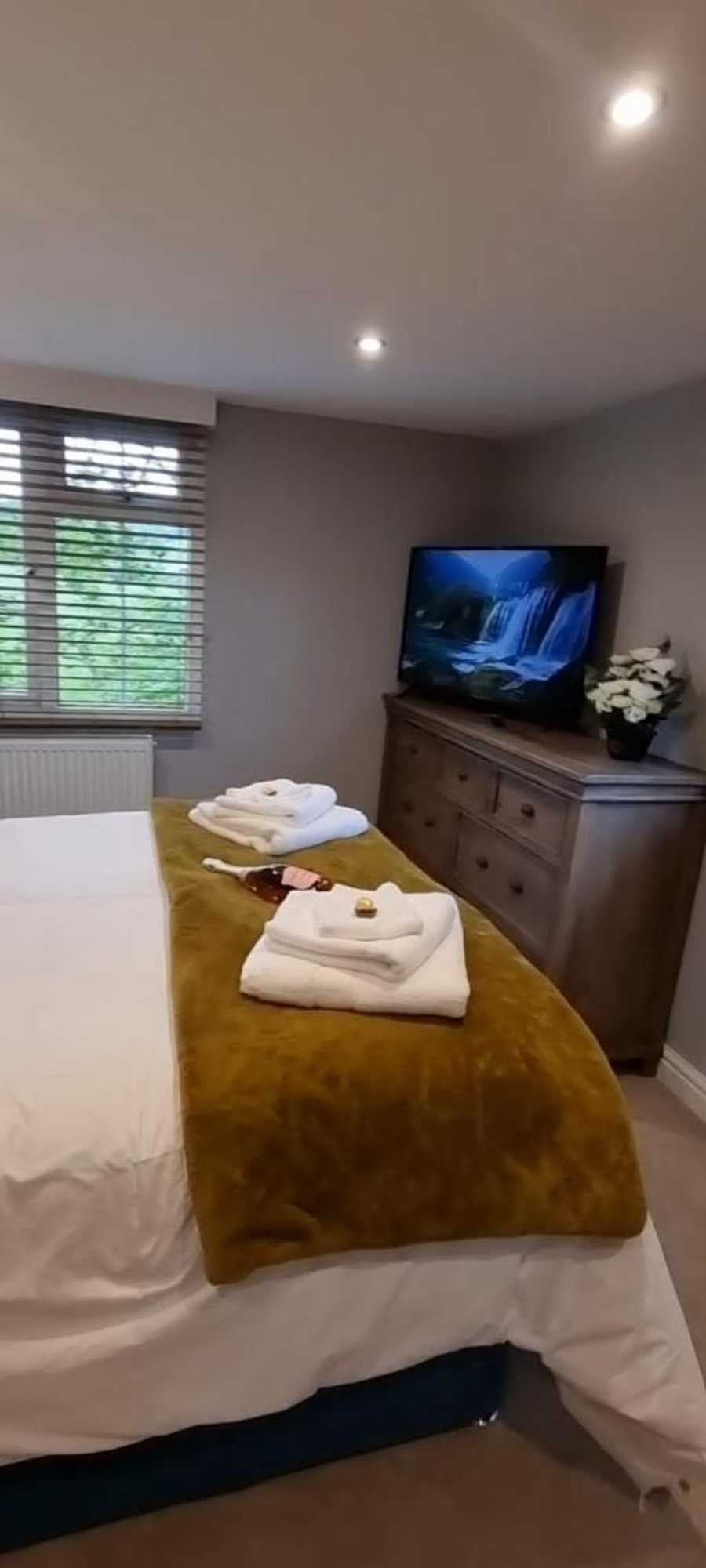 Gift card for Harewell Wood Cabin