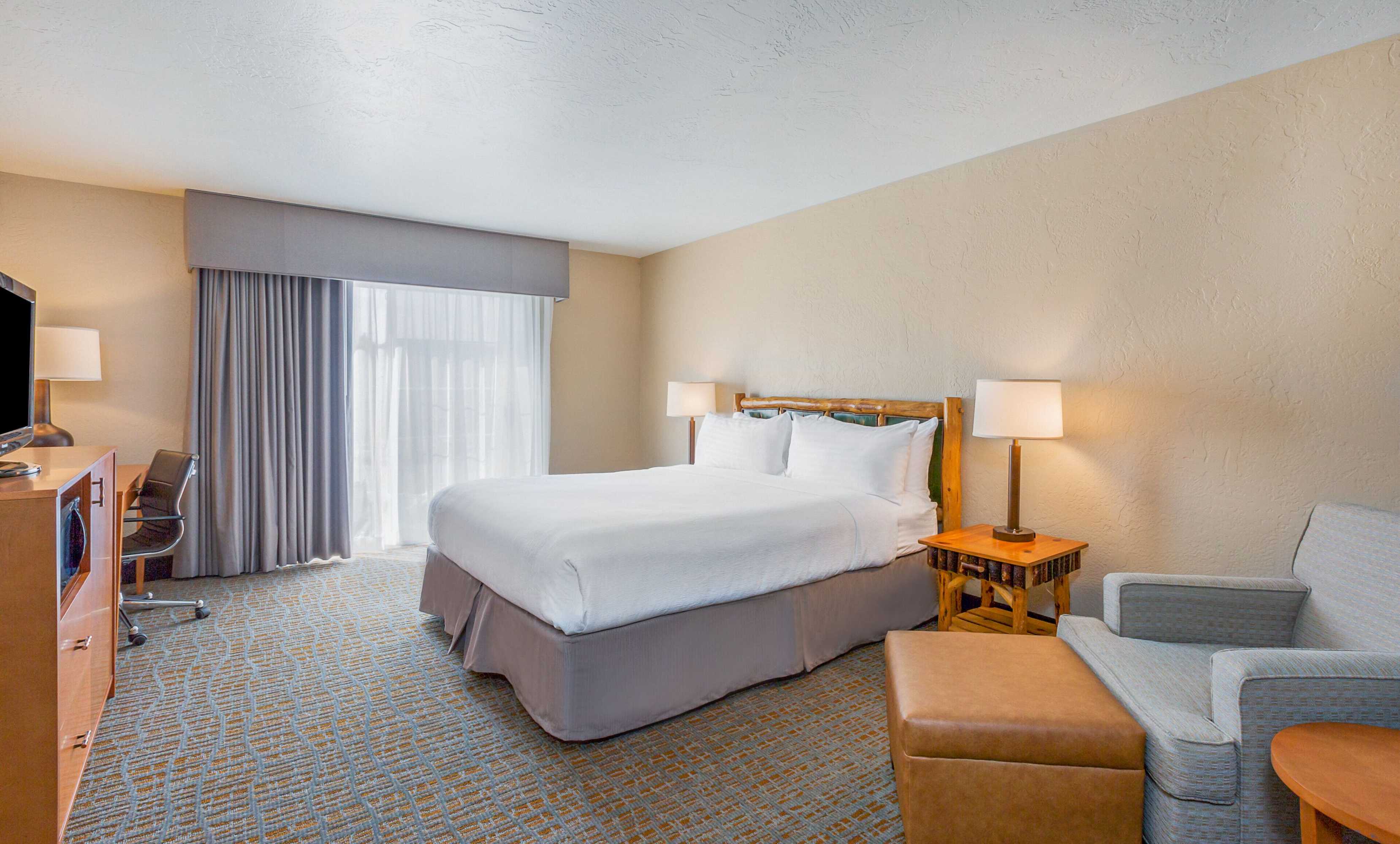 Gift card for Holiday Inn Resort The Lodge At Big Bear Lake by Ihg Gift card for Holiday Inn Resort The Lodge At Big Bear Lake by Ihg