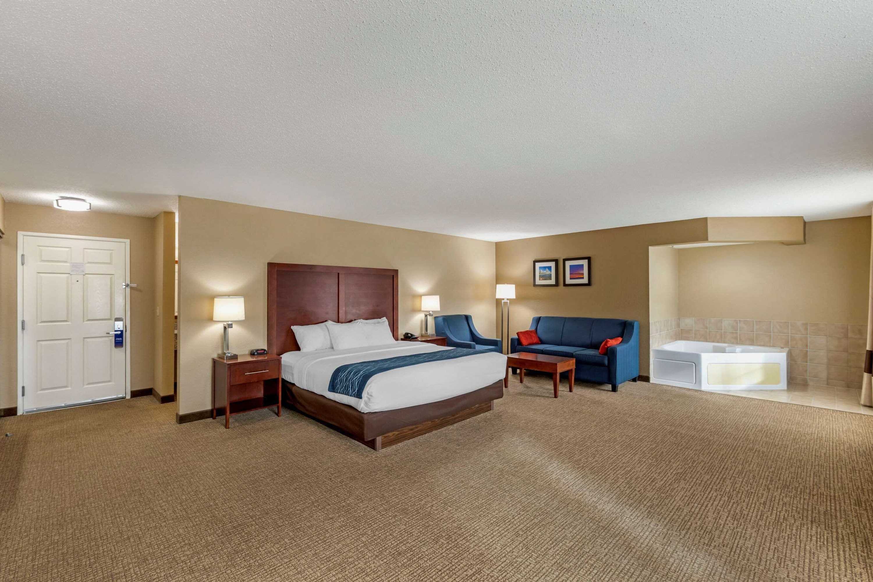Gift card for Comfort Inn & Suites Jackson - West Bend Gift card for Comfort Inn & Suites Jackson - West Bend