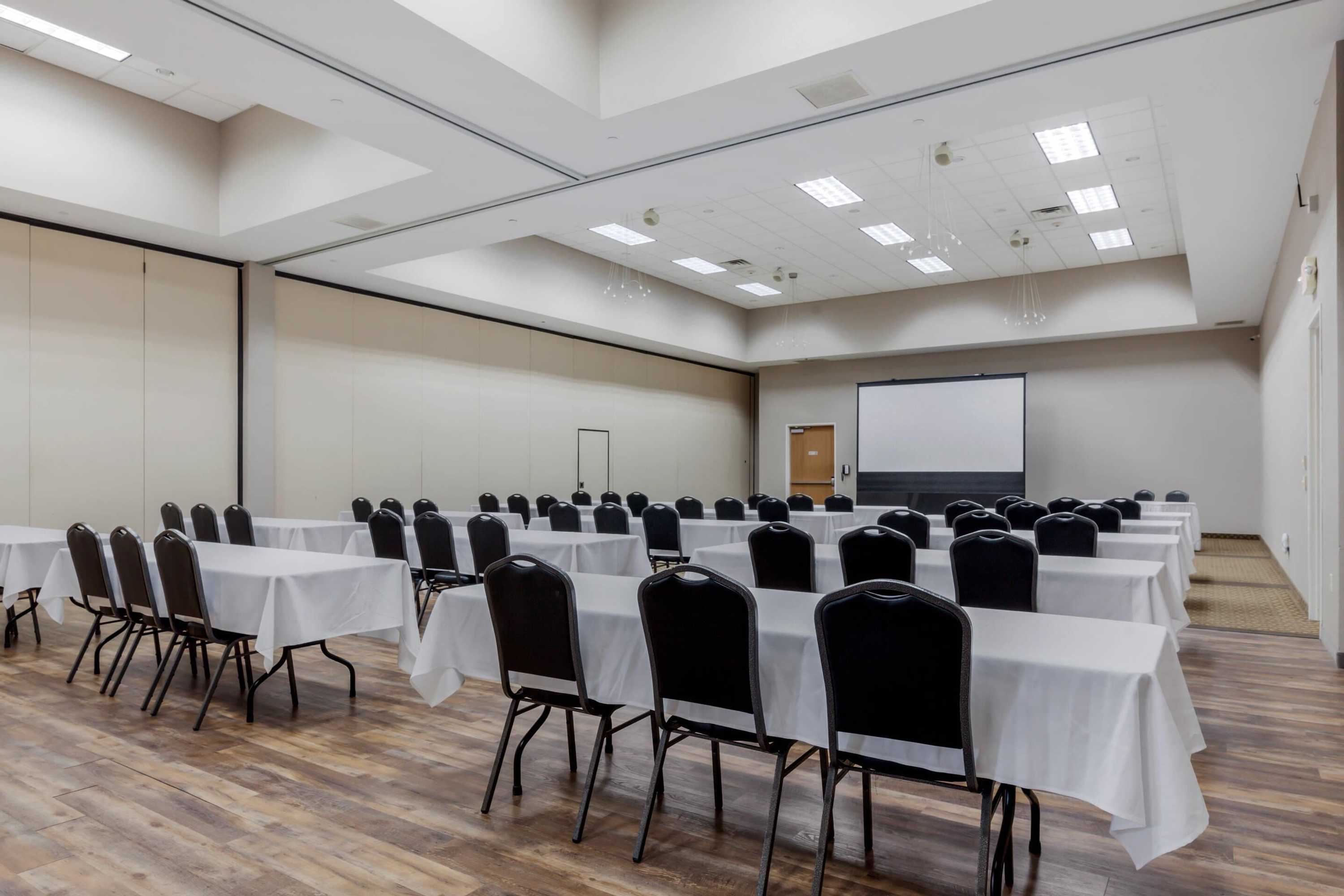 Gift card for Comfort Suites Johnson Creek Conference Center