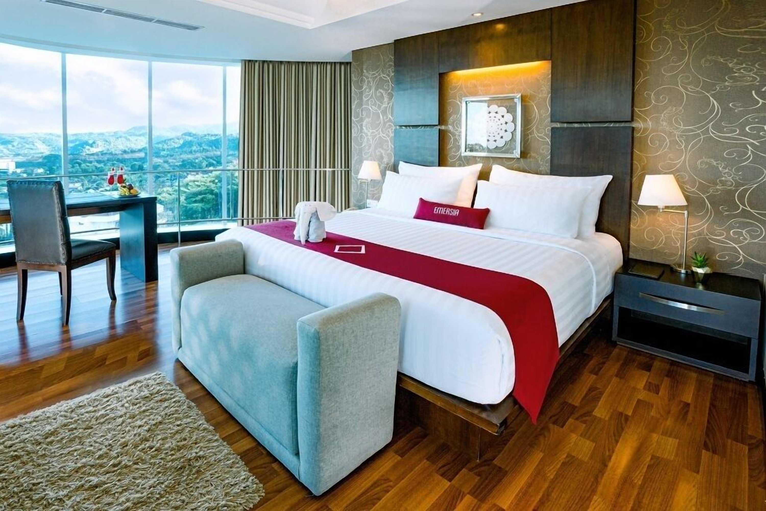 Gift card for Emersia Hotel & Resort Gift card for Emersia Hotel & Resort