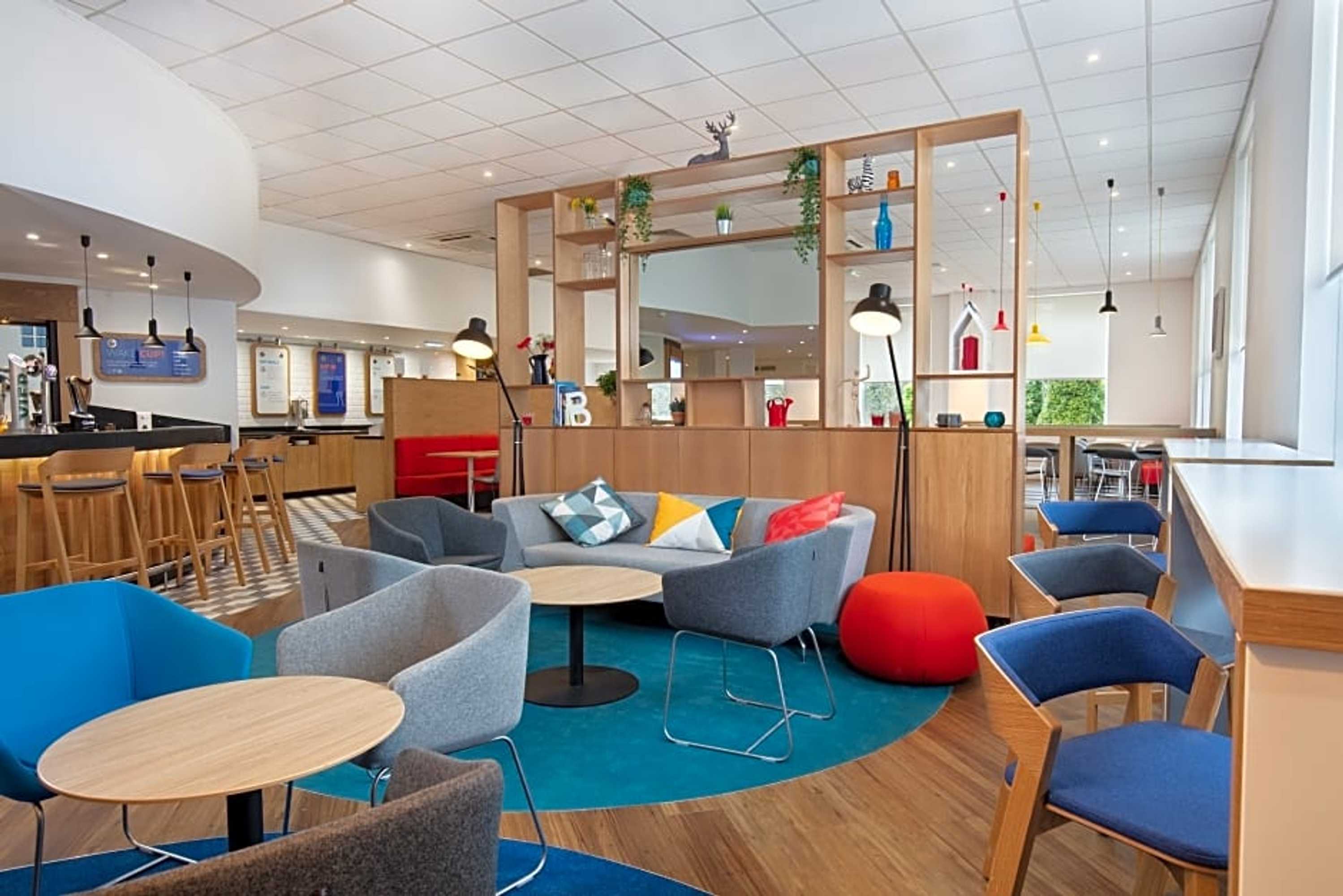 Gift card for Holiday Inn Express Strathclyde Park M74 Jct 5 by Ihg Gift card for Holiday Inn Express Strathclyde Park M74 Jct 5 by Ihg