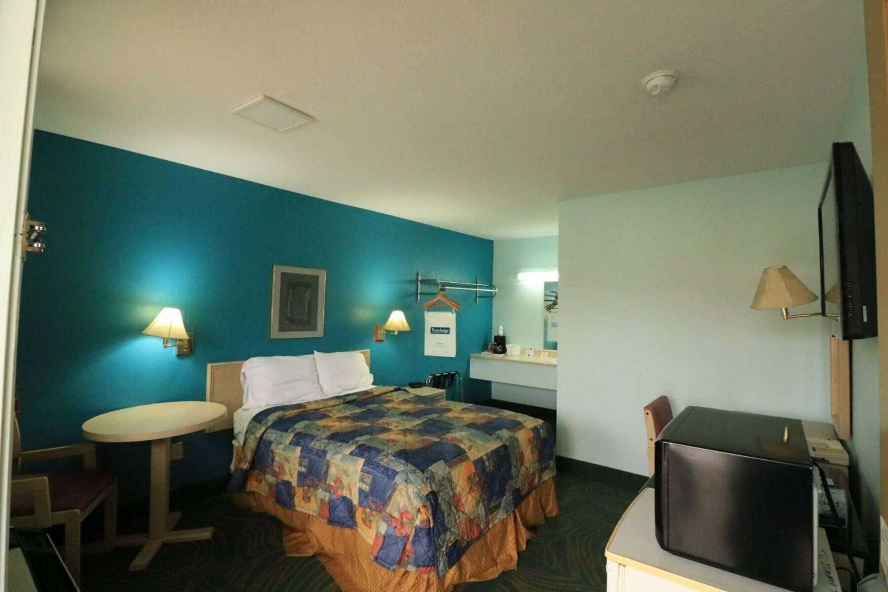 Gift card for Travelodge by Wyndham Parkersburg Gift card for Travelodge by Wyndham Parkersburg