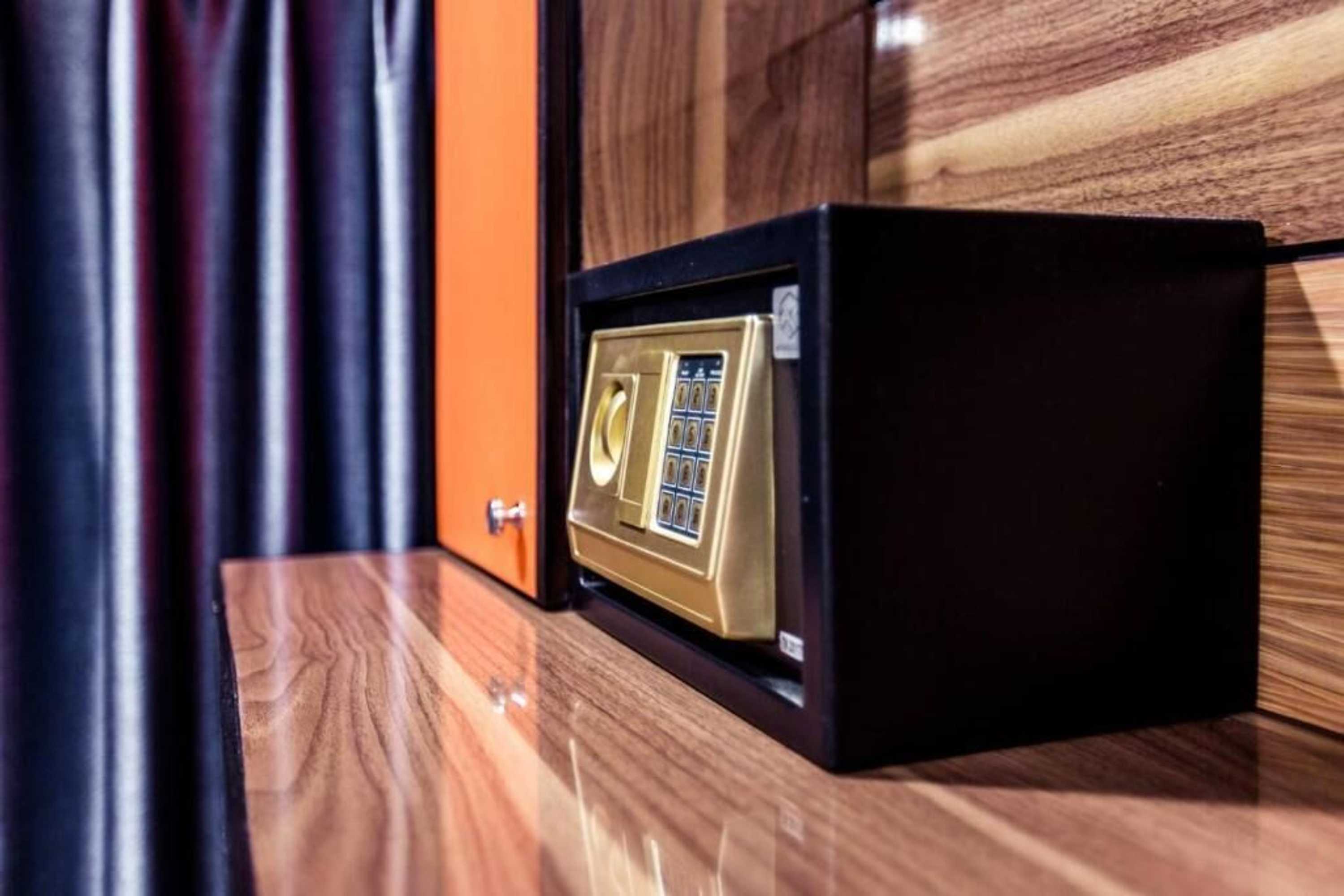 Gift card for Grand Parazo Hotel Suvarnbhumi Airport Gift card for Grand Parazo Hotel Suvarnbhumi Airport