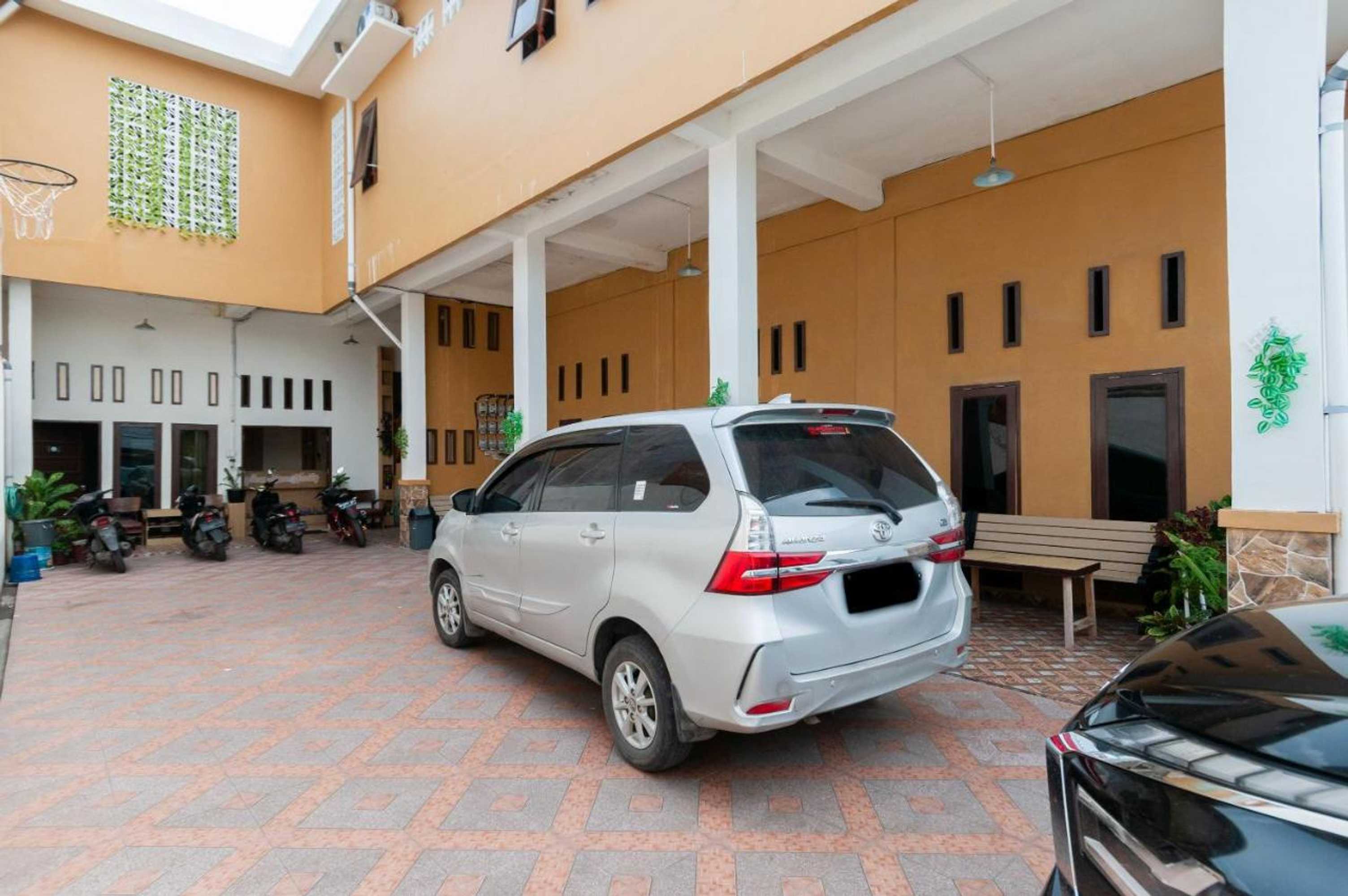 Gift card for Urbanview Hotel Nisura Homestay Medan by Reddoorz Gift card for Urbanview Hotel Nisura Homestay Medan by Reddoorz