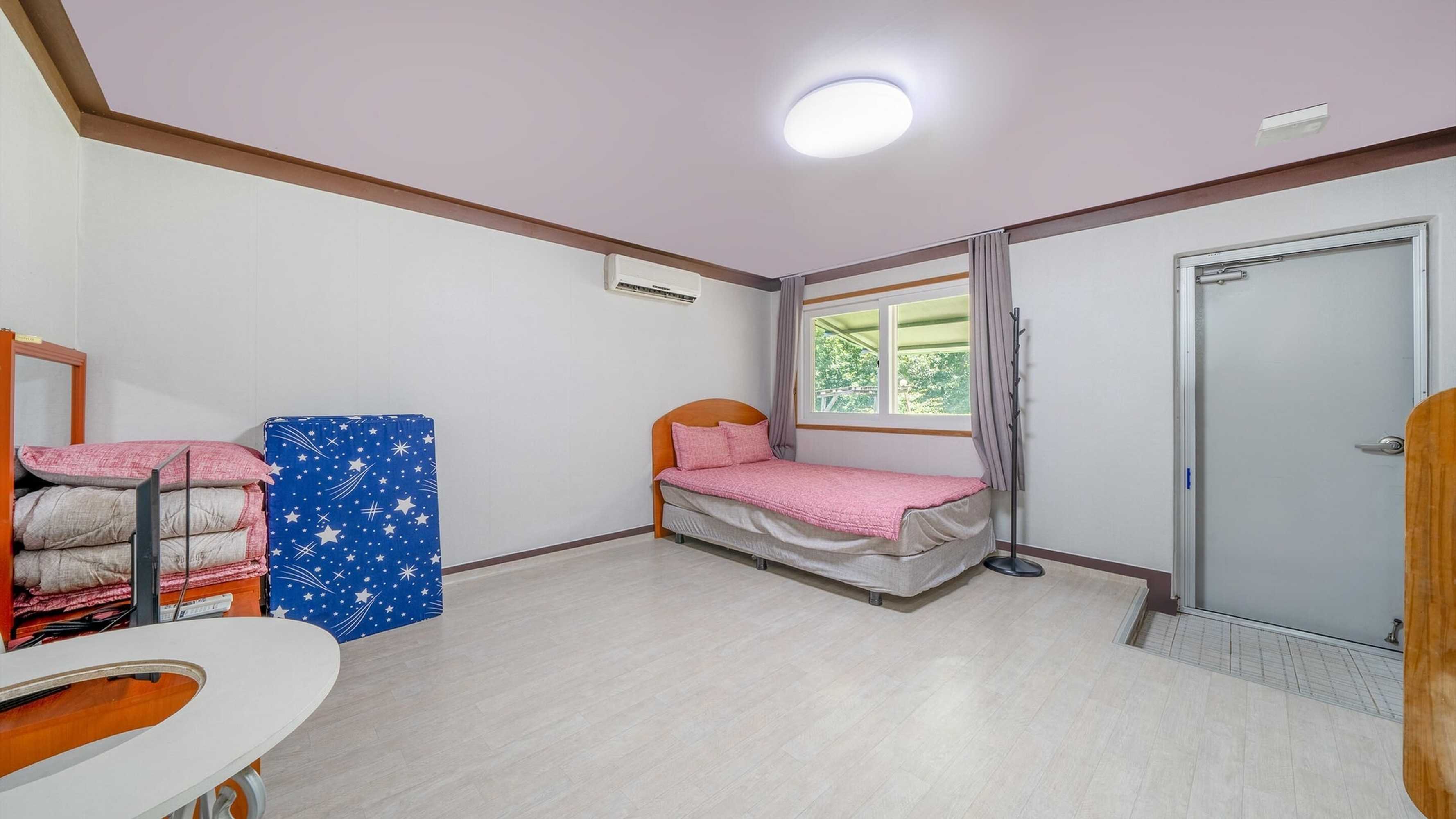 Gift card for Paju Sugavill Agyeon Dongban Pension Gift card for Paju Sugavill Agyeon Dongban Pension