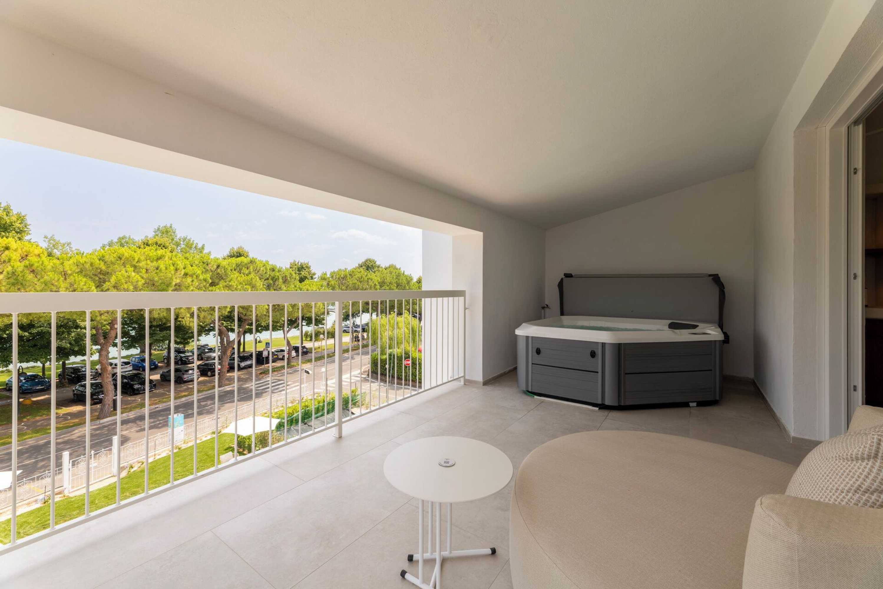 Gift card for Hi Hotels Sirmione Gift card for Hi Hotels Sirmione