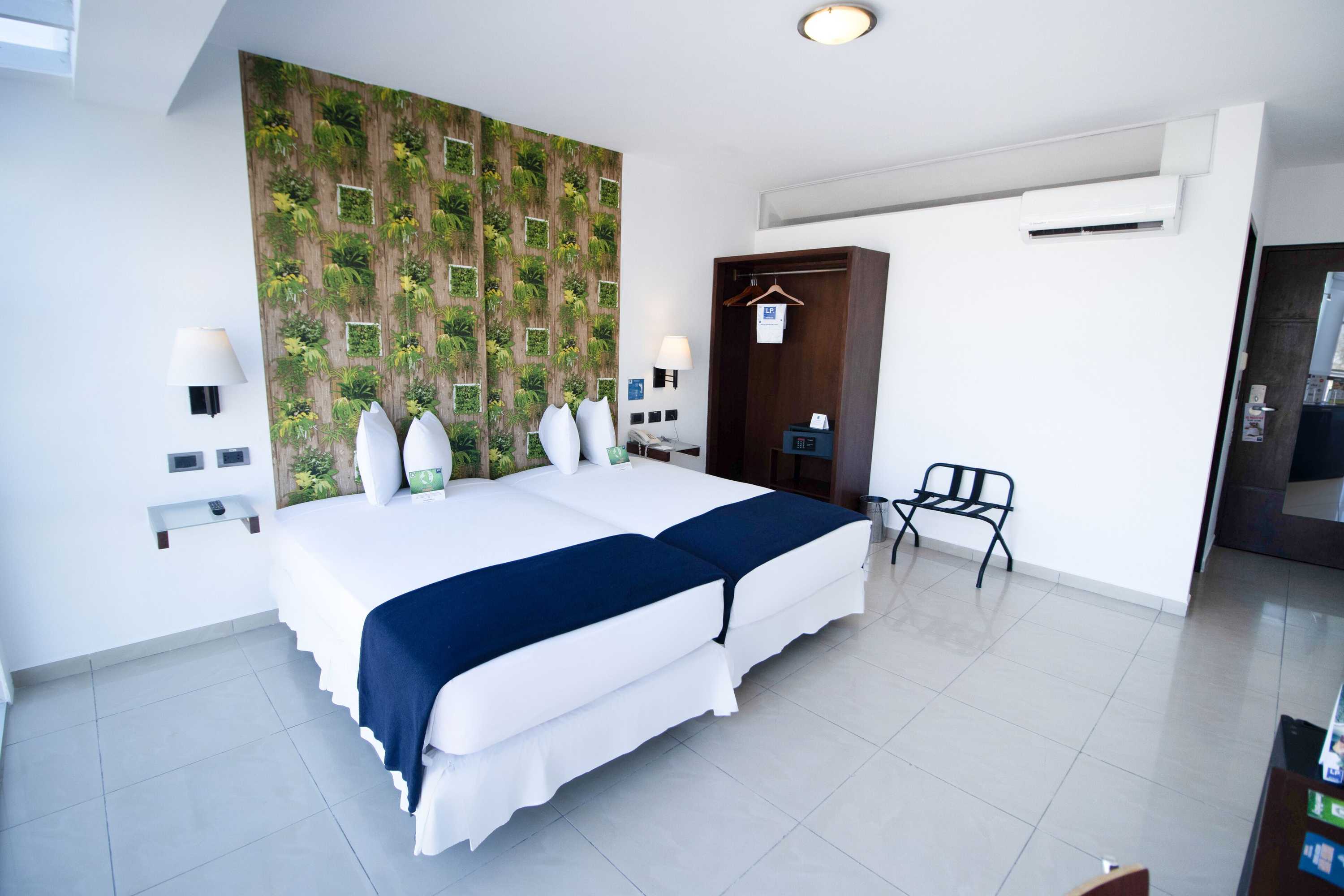 Gift card for Hotel LP Santa Cruz Centro Gift card for Hotel LP Santa Cruz Centro