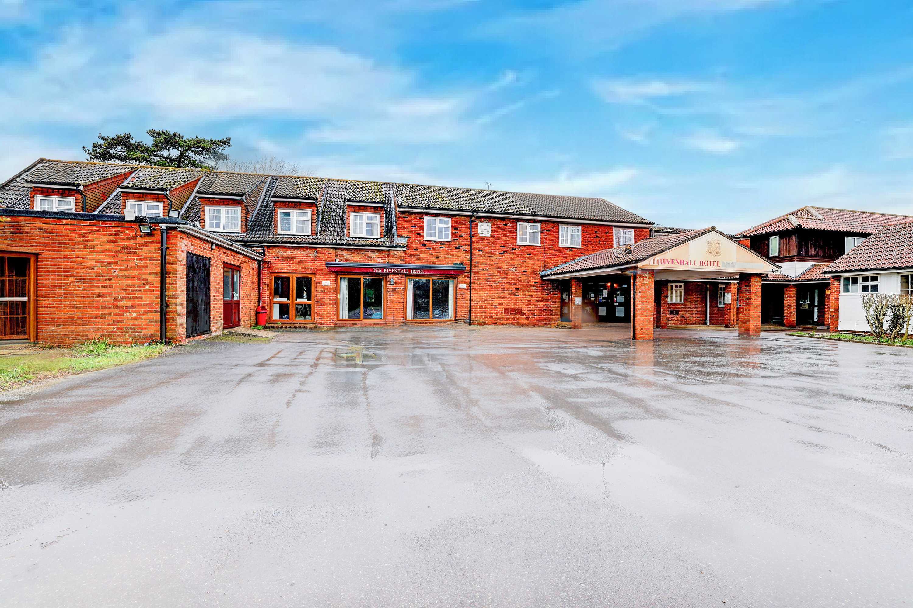 Gift card for Oyo The Rivenhall Hotel in Witham, Chelmsford Gift card for Oyo The Rivenhall Hotel in Witham, Chelmsford