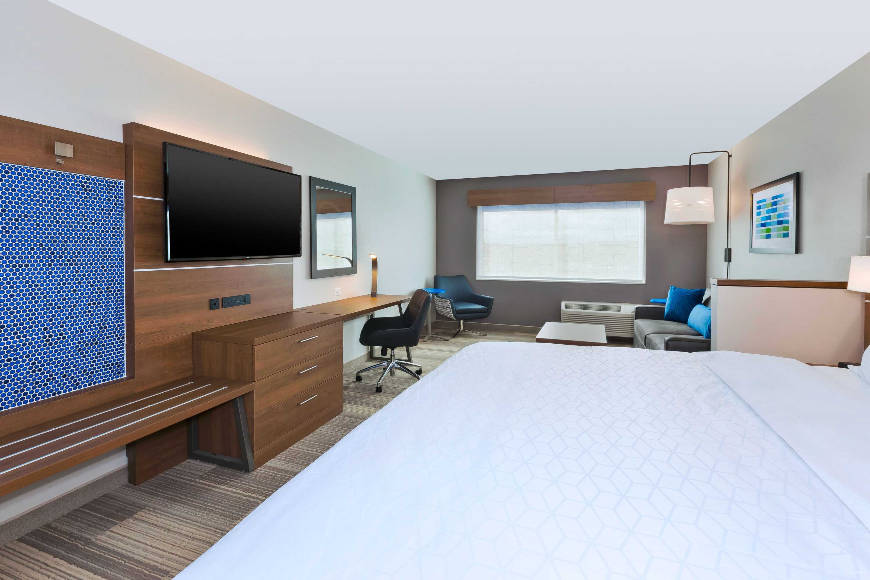 Gift card for Holiday Inn Express & Suites Eau Claire West I-94 by Ihg Gift card for Holiday Inn Express & Suites Eau Claire West I-94 by Ihg