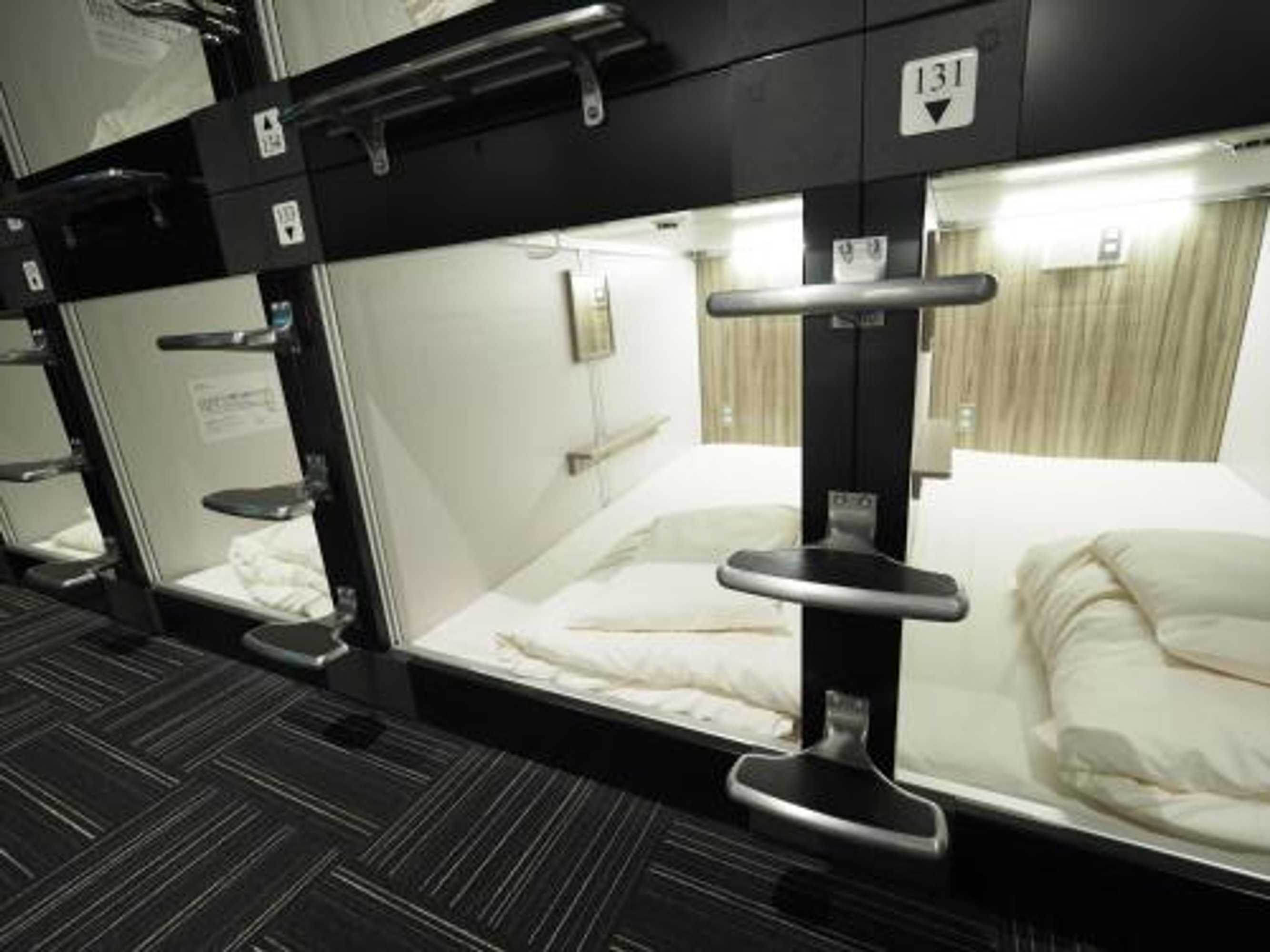 Gift card for Leo YU Capsule Hotel Nishi Funabashi Gift card for Leo YU Capsule Hotel Nishi Funabashi
