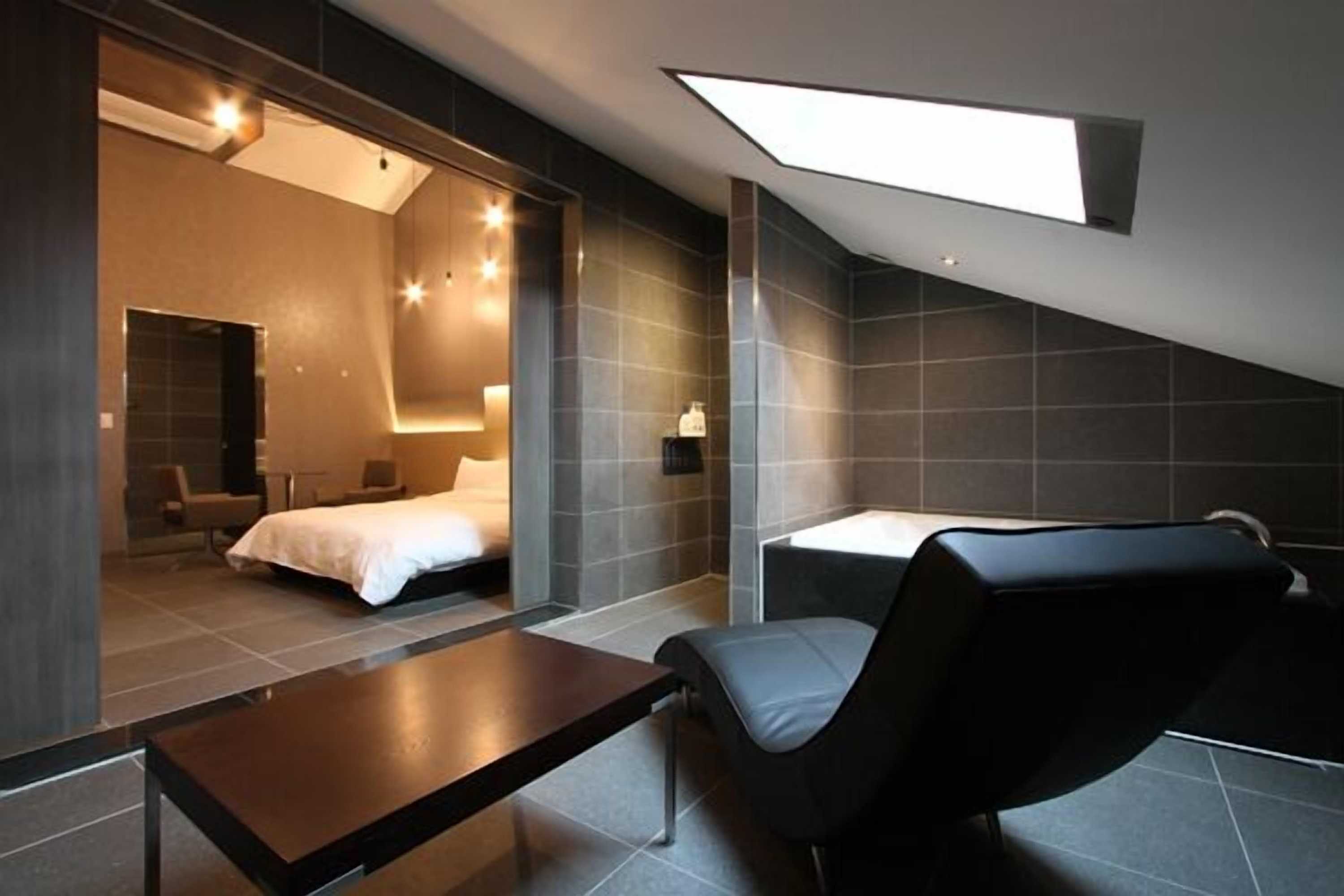 Gift card for Valentine Hotel