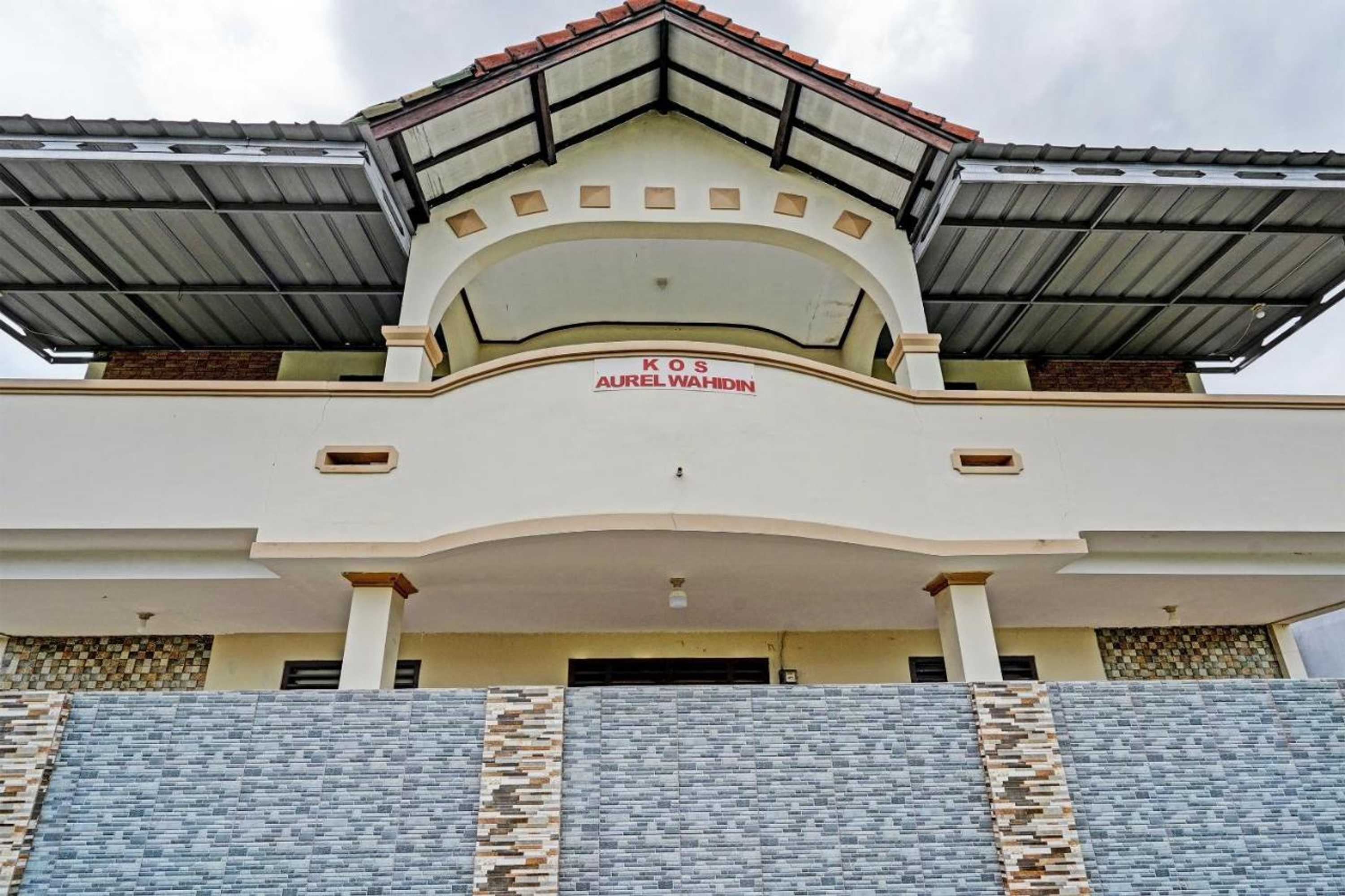 Gift card for Oyo 92062 Pondok Aurel Wahidin