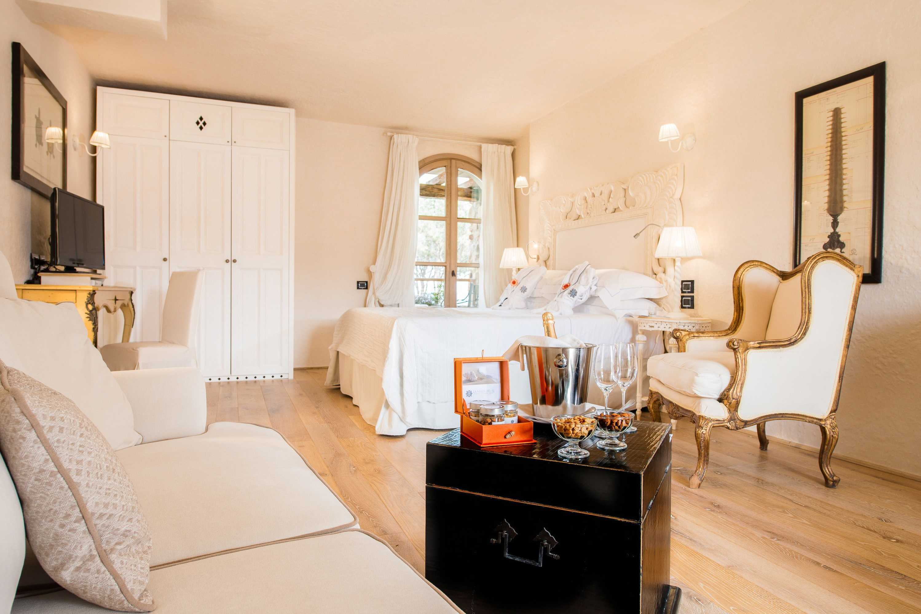 Gift card for La Villa Del Re - Adults Only - Small Luxury Hotels of The World Gift card for La Villa Del Re - Adults Only - Small Luxury Hotels of The World