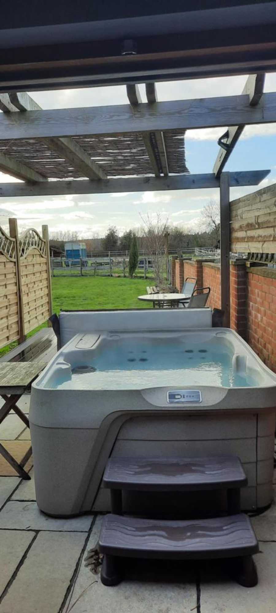 Gift card for Blashford Manor Farmhouse - New Forest Cottage Gift card for Blashford Manor Farmhouse - New Forest Cottage