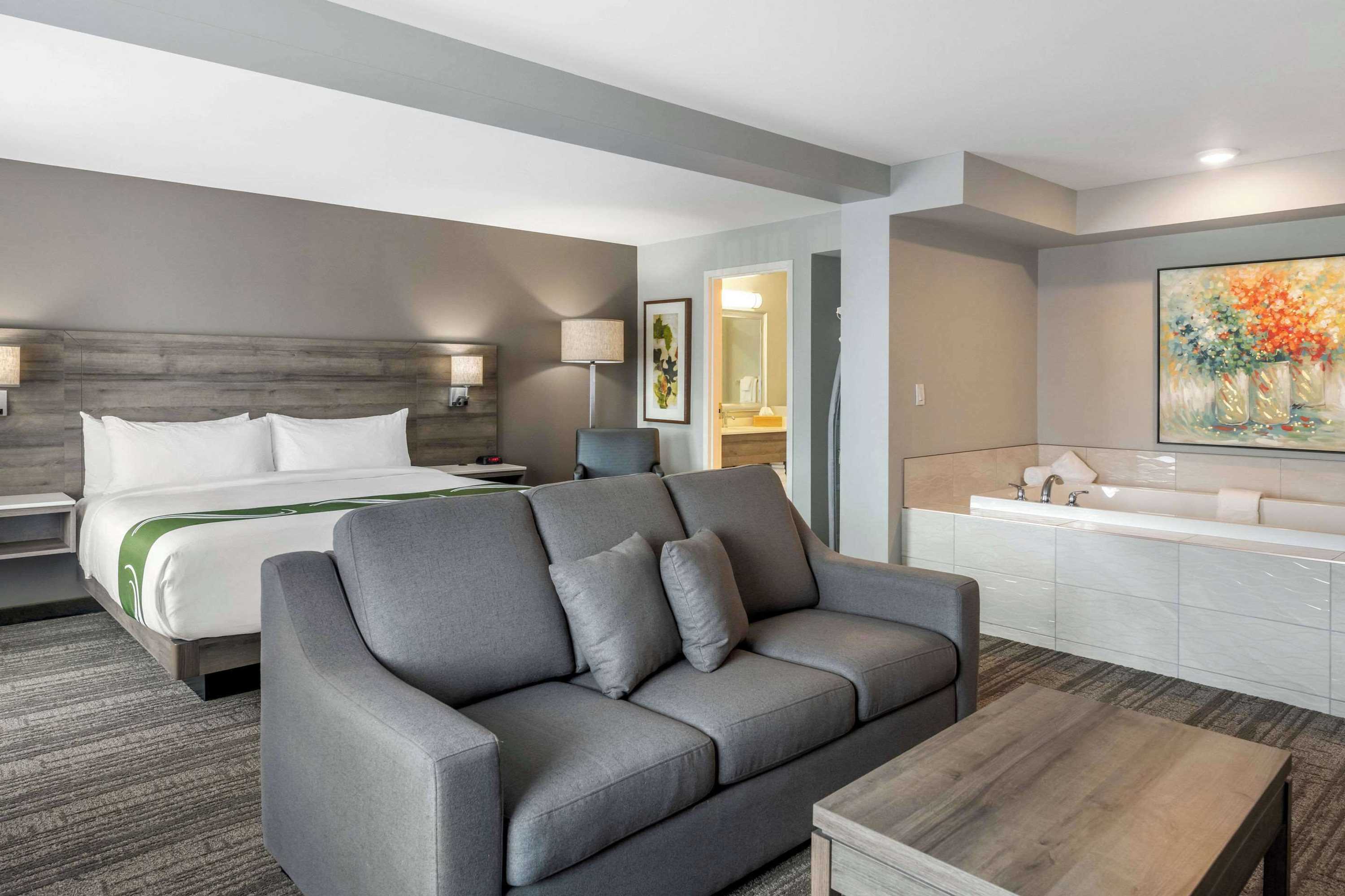 Gift card for Quality Inn & Suites Amsterdam Gift card for Quality Inn & Suites Amsterdam