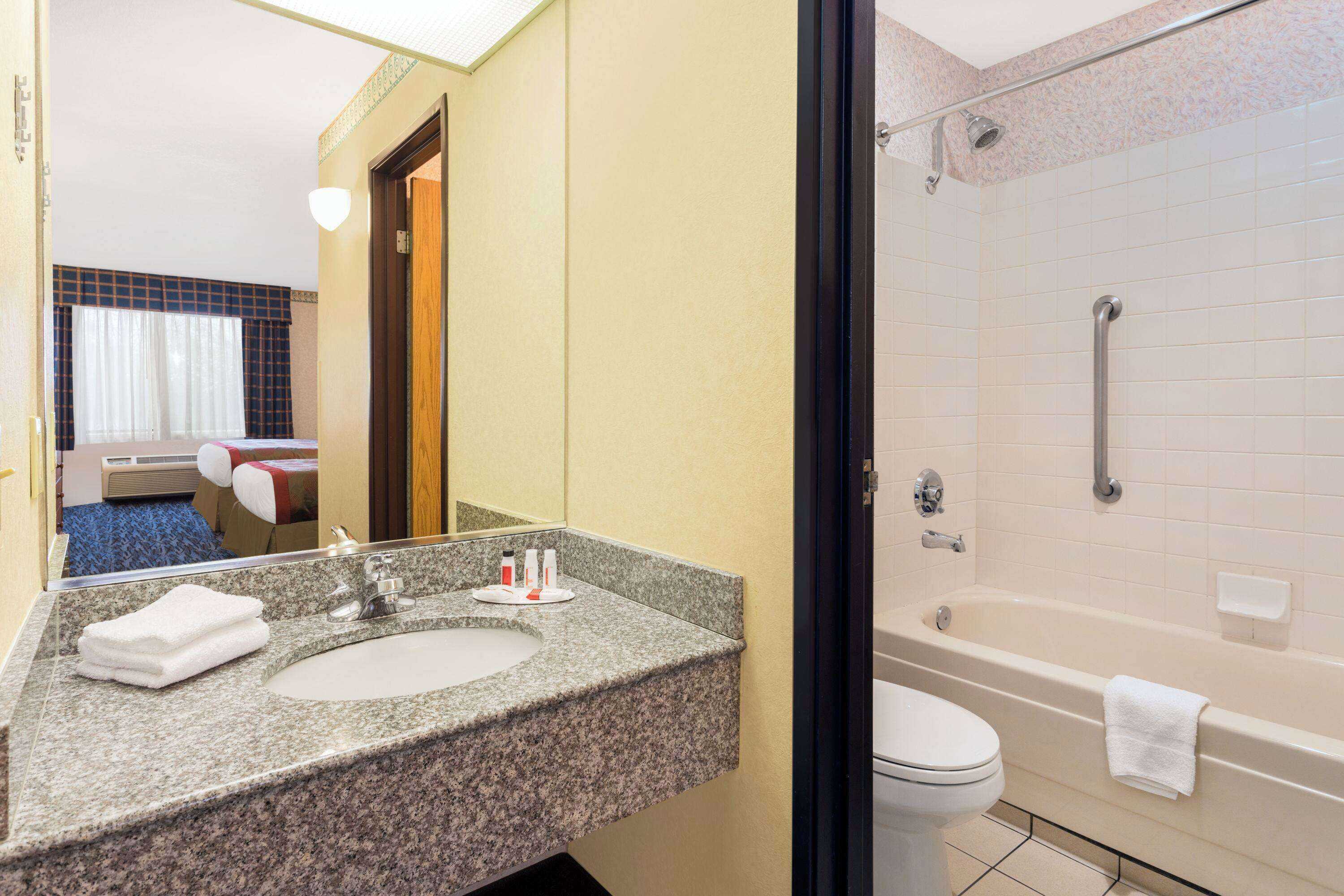 Gift card for Ramada by Wyndham Kent Seattle Area Gift card for Ramada by Wyndham Kent Seattle Area