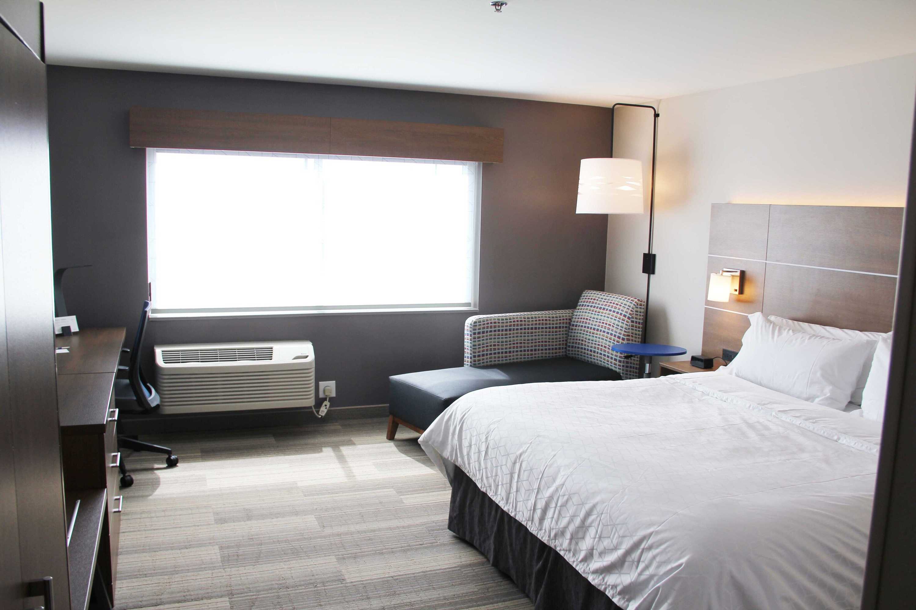 Gift card for Holiday Inn Express And Suites Eau Claire West I-94 by Ihg Gift card for Holiday Inn Express And Suites Eau Claire West I-94 by Ihg