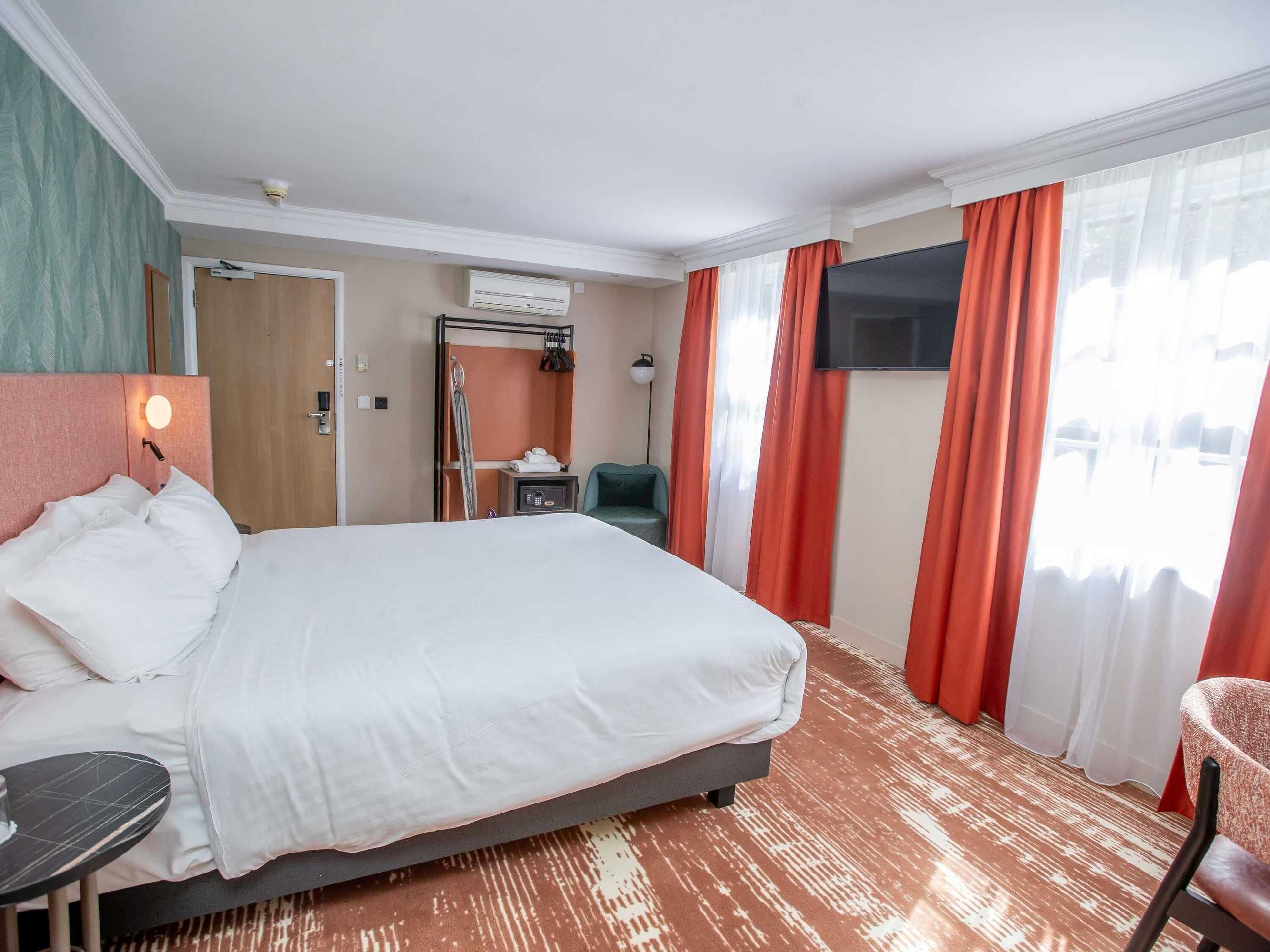 Gift card for Mercure Thurrock Stifford Hall Gift card for Mercure Thurrock Stifford Hall