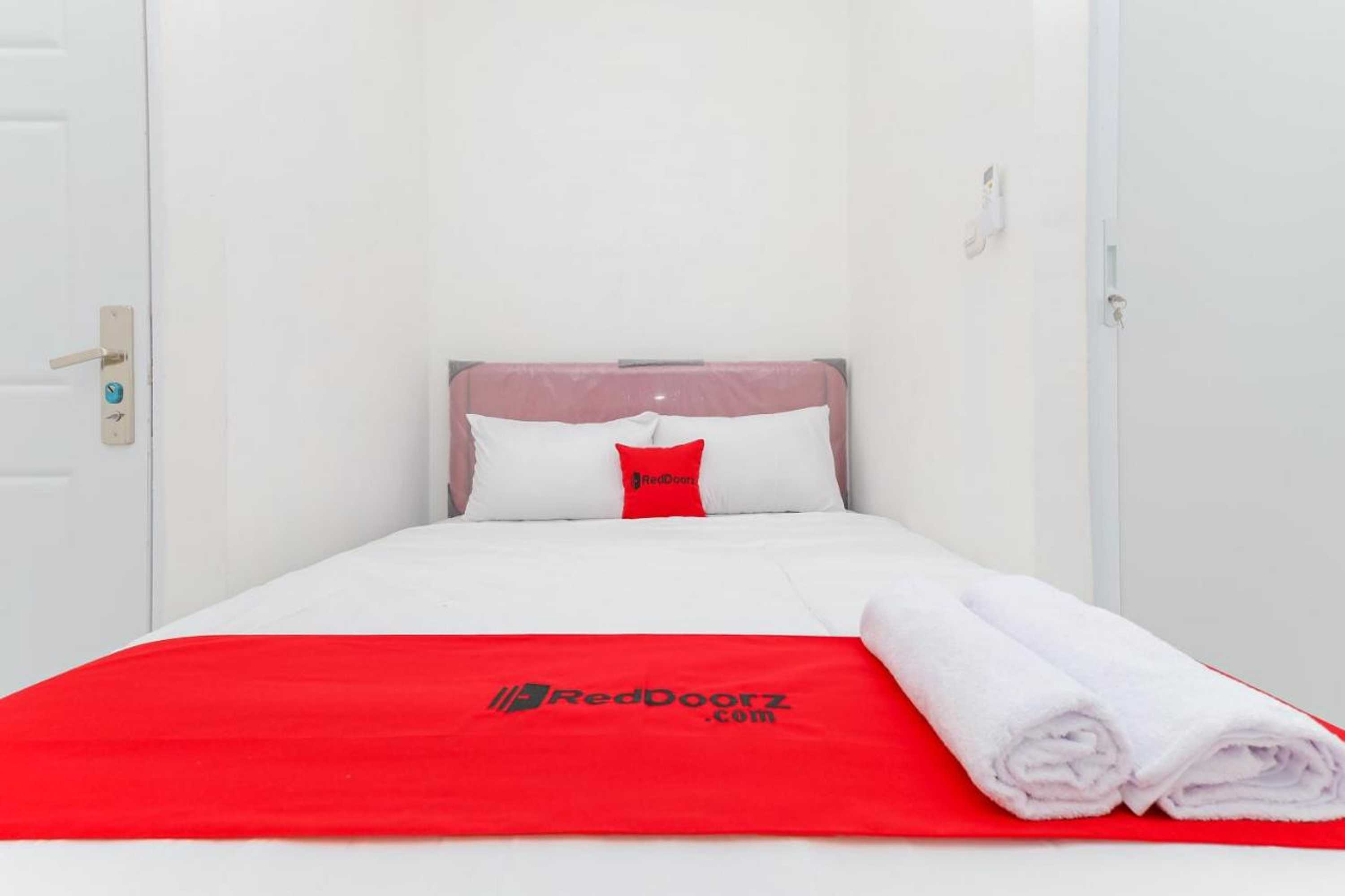 Gift card for Reddoorz Near Pasar Lama Serang