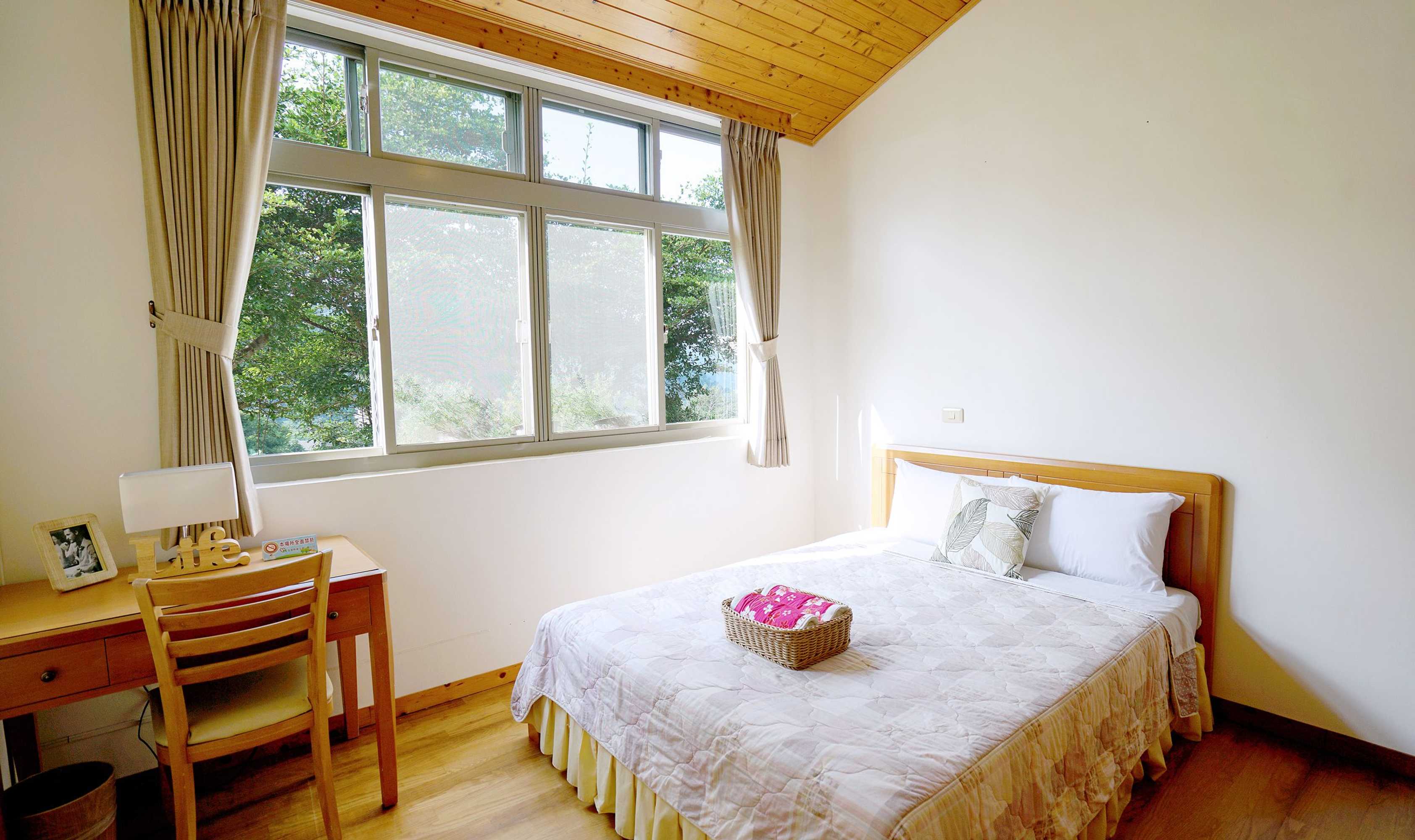 Gift card for Red Brick Villas