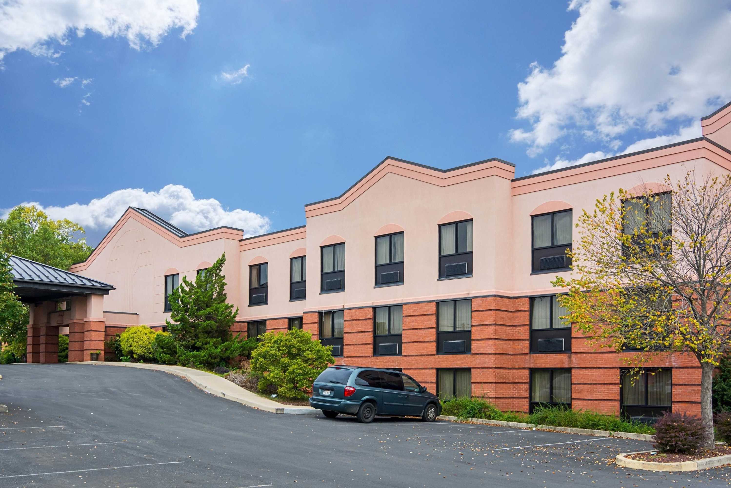 Gift card for Quality Inn & Suites Kearneysville - Martinsburg Gift card for Quality Inn & Suites Kearneysville - Martinsburg