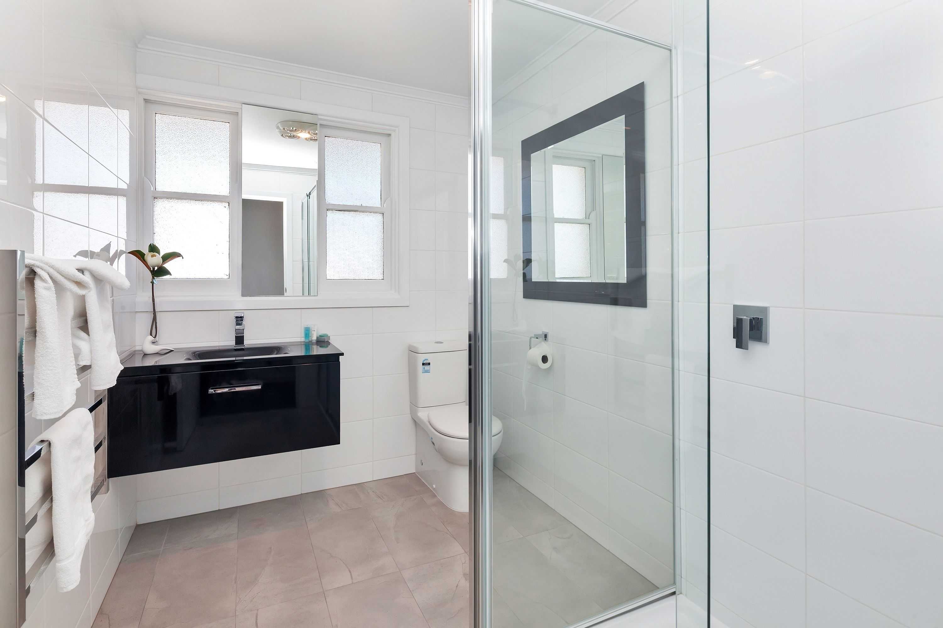 Gift card for Lake Wendouree Luxury Apartments Gift card for Lake Wendouree Luxury Apartments