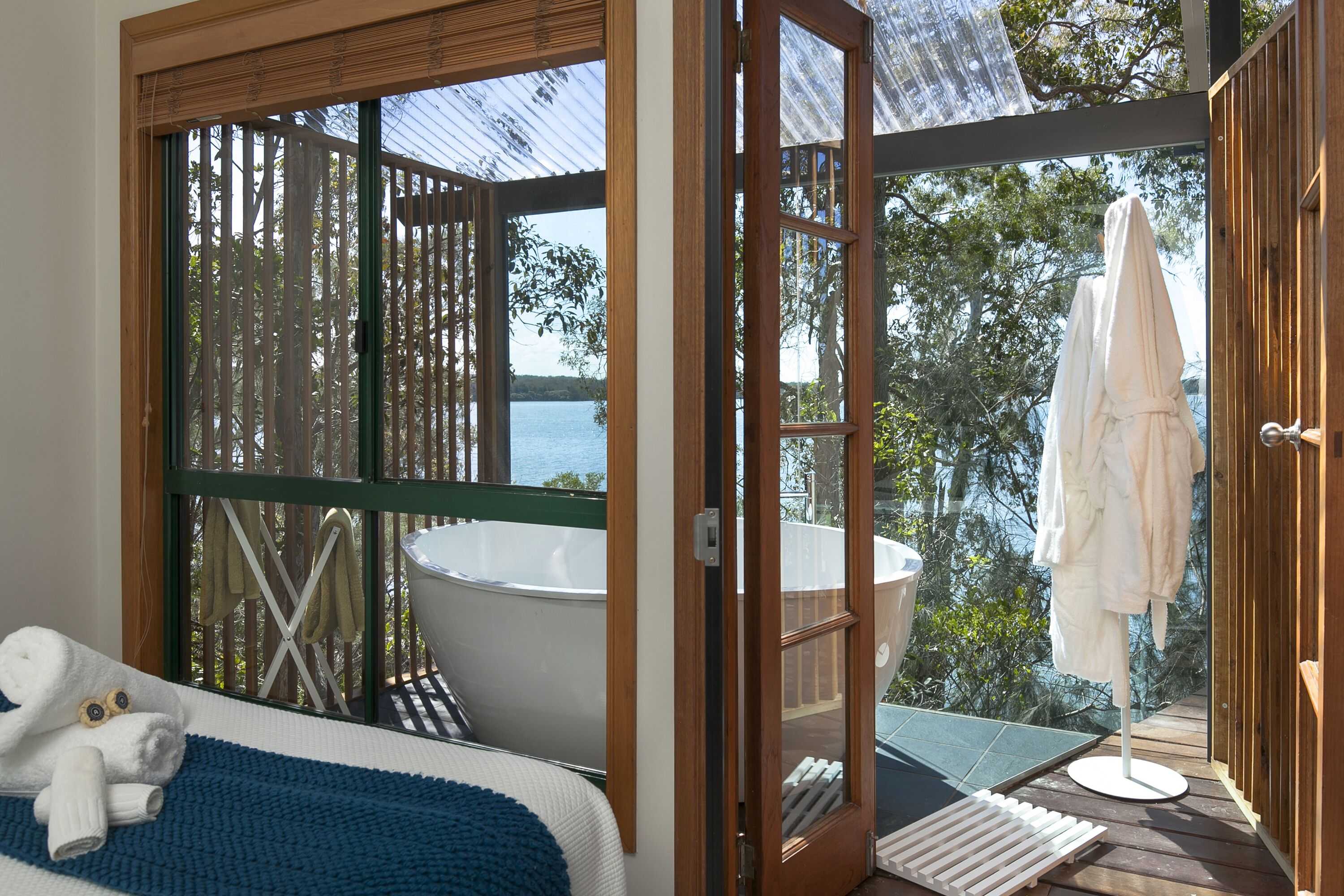 Gift card for Eumarella Shores Noosa Lake Retreat Gift card for Eumarella Shores Noosa Lake Retreat