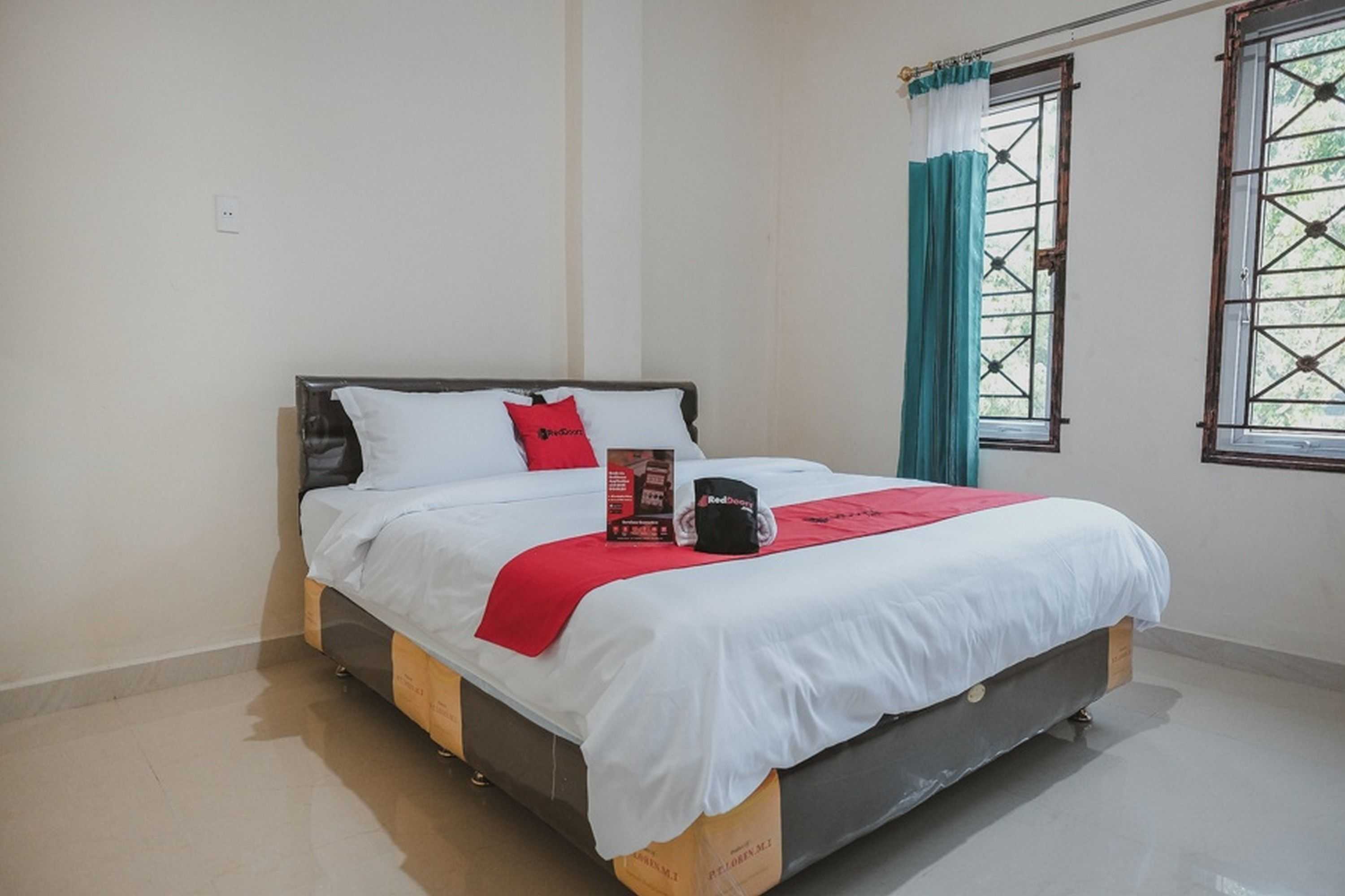 Gift card for Reddoorz Near Ringroad City Walks Medan Gift card for Reddoorz Near Ringroad City Walks Medan