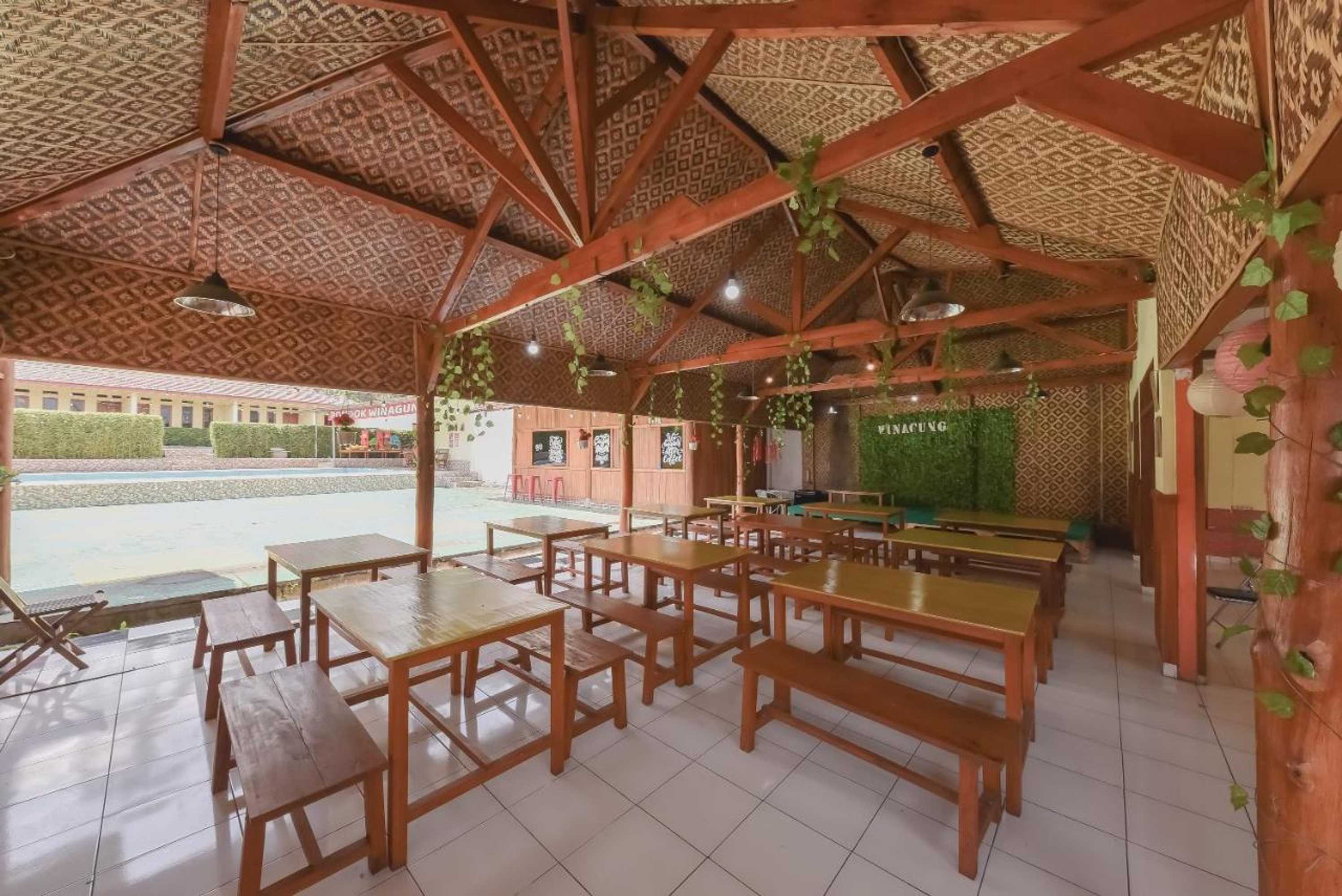 Gift card for Pondok Winagung Hotel by Oyo Rooms