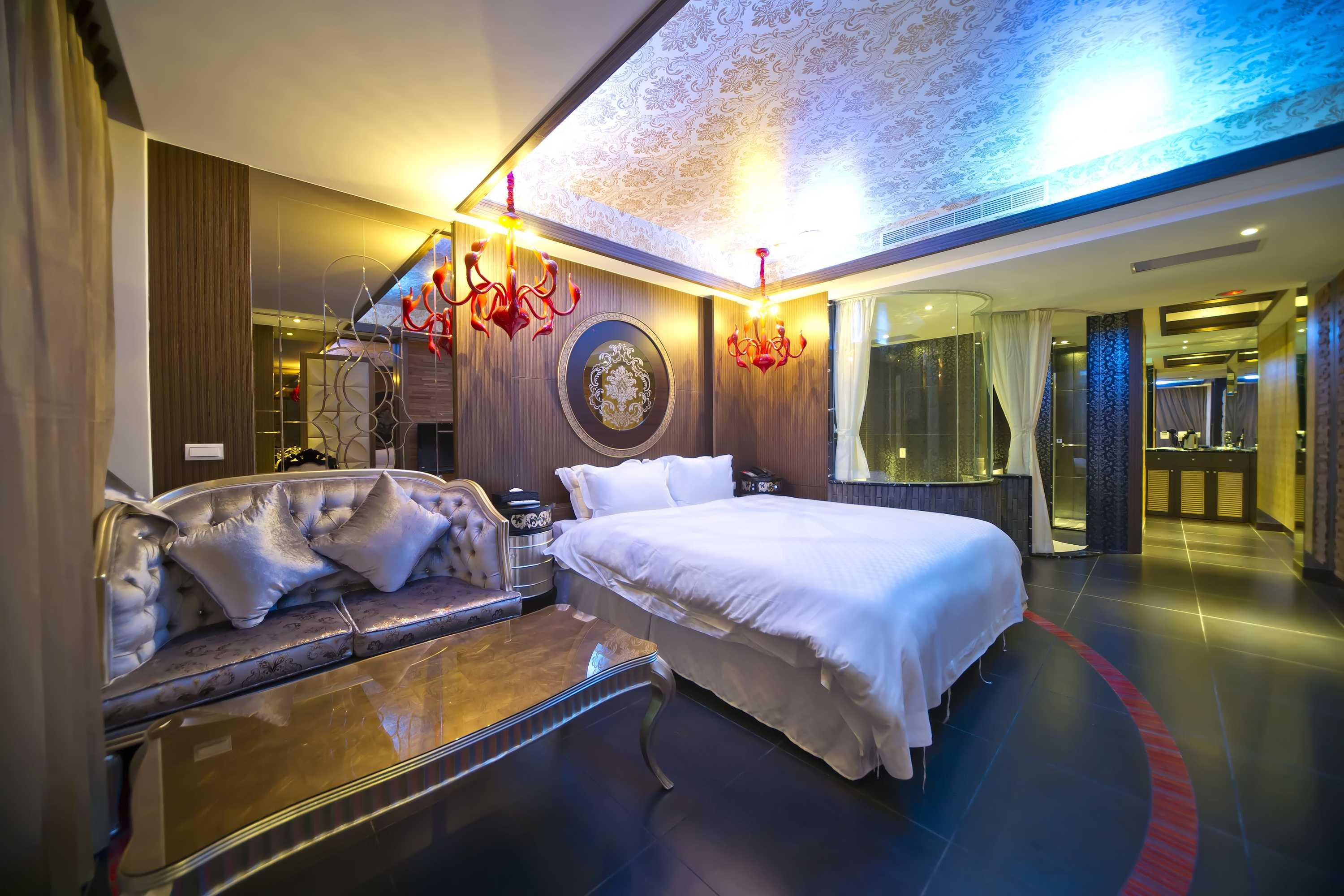 Gift card for White House Beach Hotspring Resort