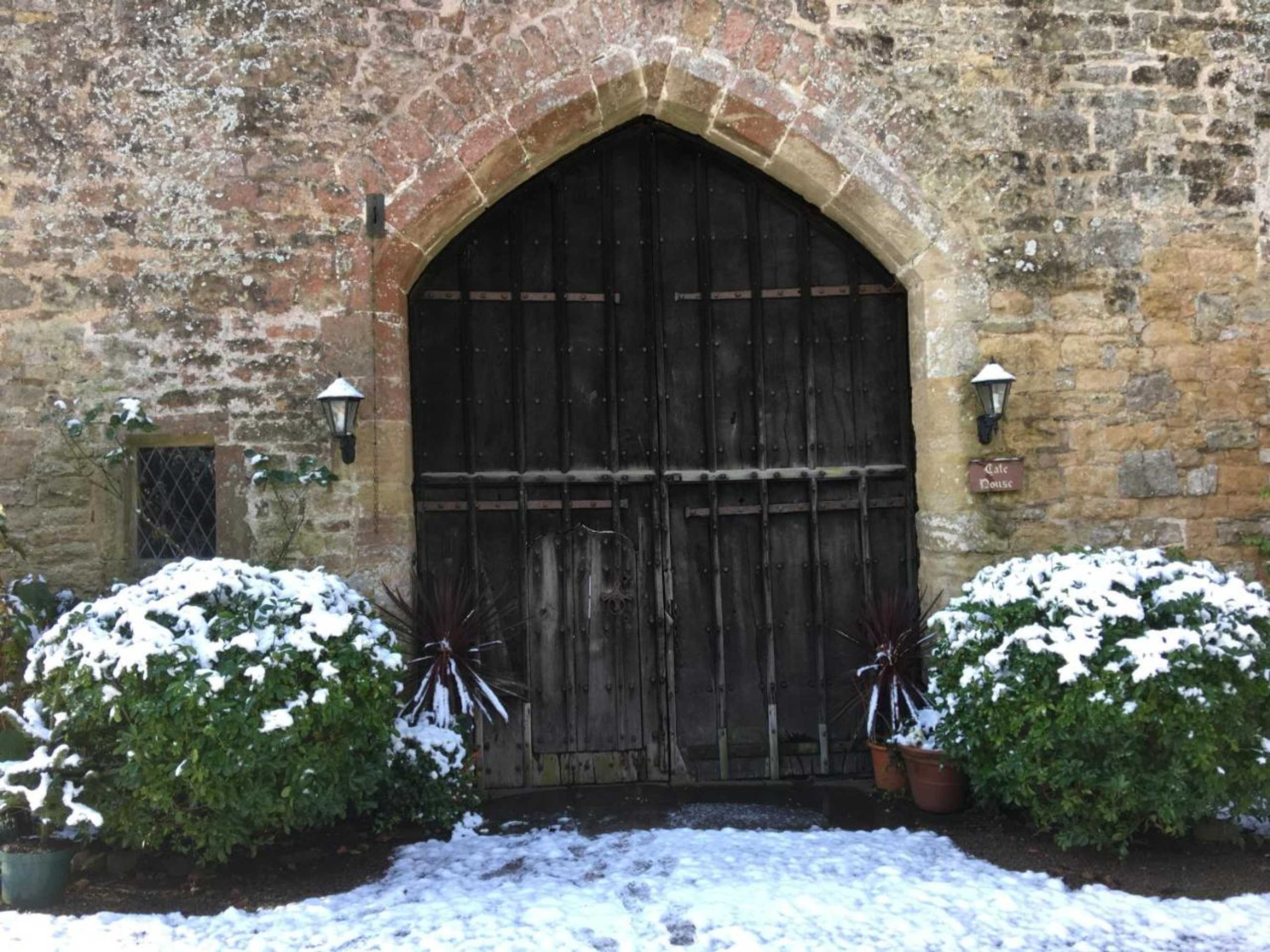 Gift card for Welsh Gatehouse, Historic Castle Which Can Cater For Electric Vehicle Gift card for Welsh Gatehouse, Historic Castle Which Can Cater For Electric Vehicle