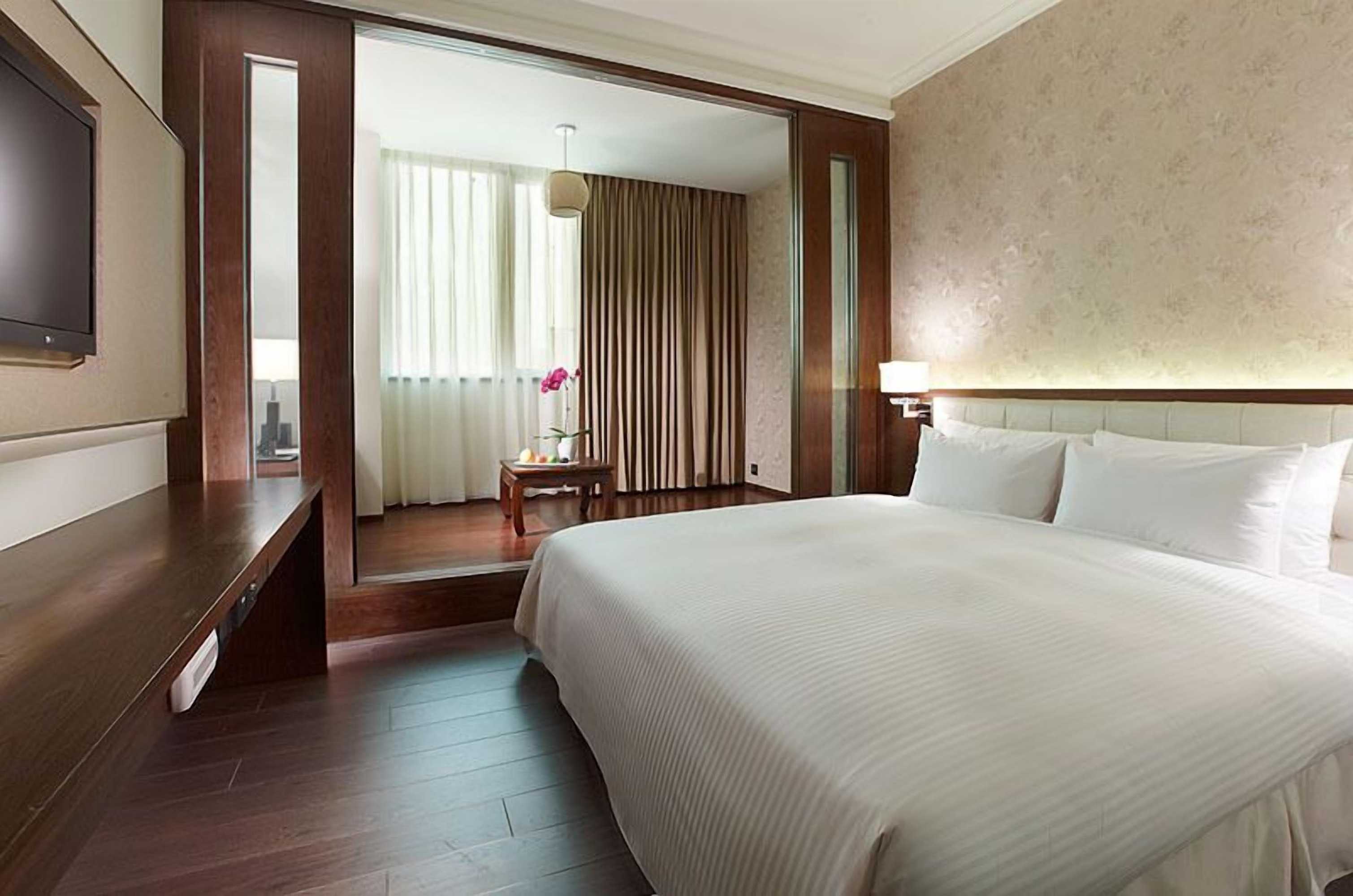 Gift card for Yuh Tong Hotel Gift card for Yuh Tong Hotel