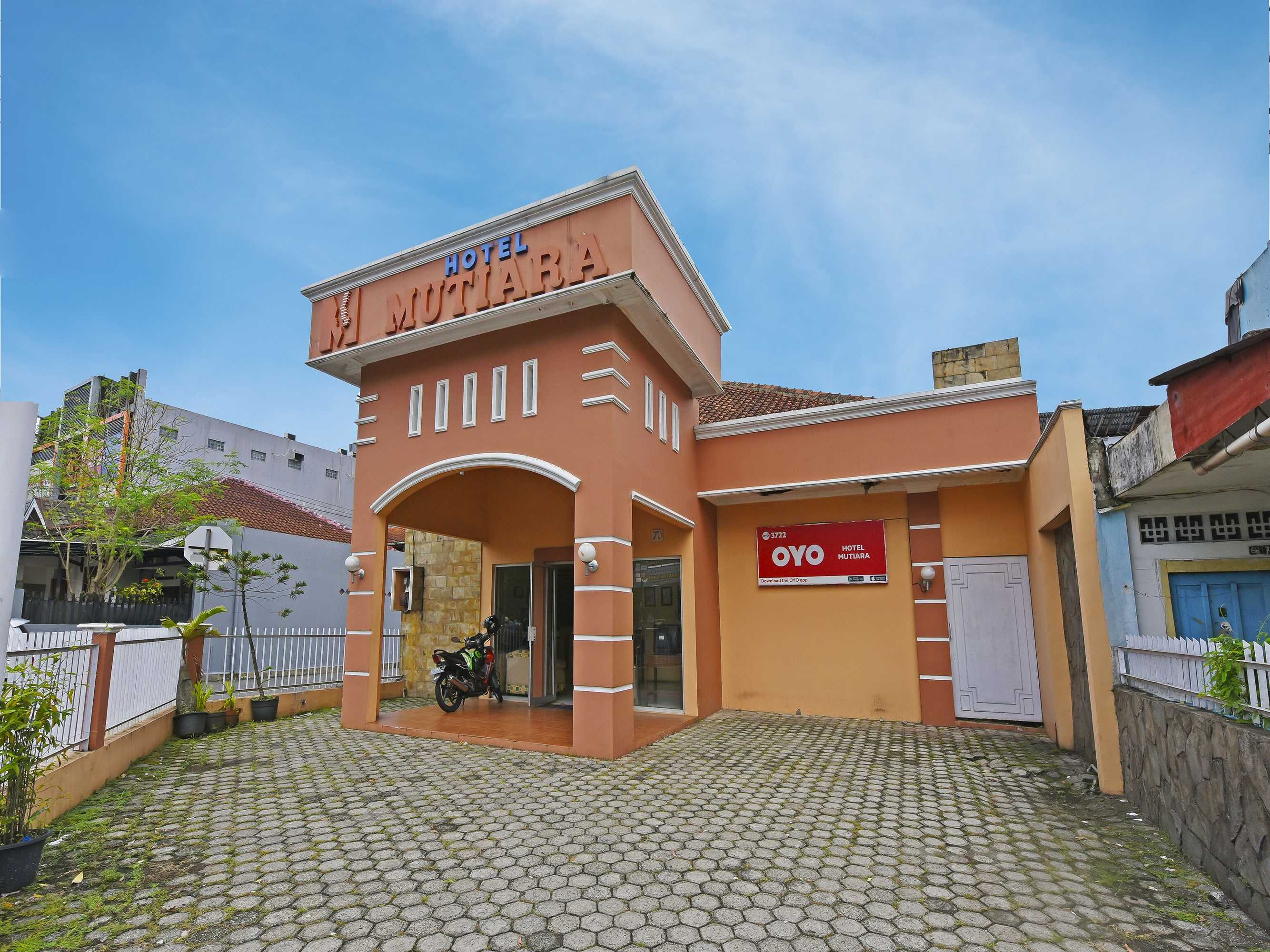 Gift card for Oyo 3722 Hotel Mutiara Gift card for Oyo 3722 Hotel Mutiara