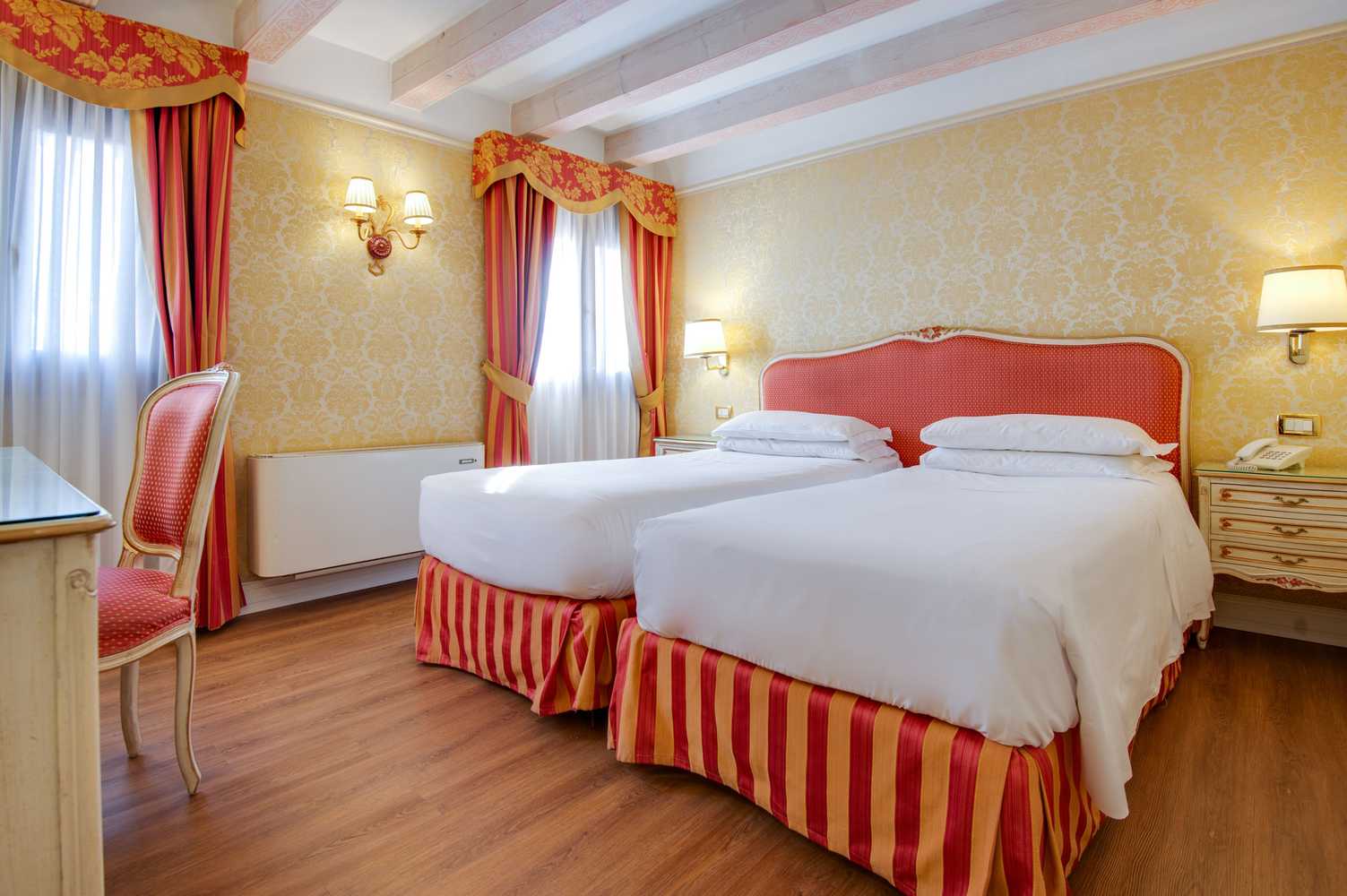Gift card for Hotel Antiche Figure