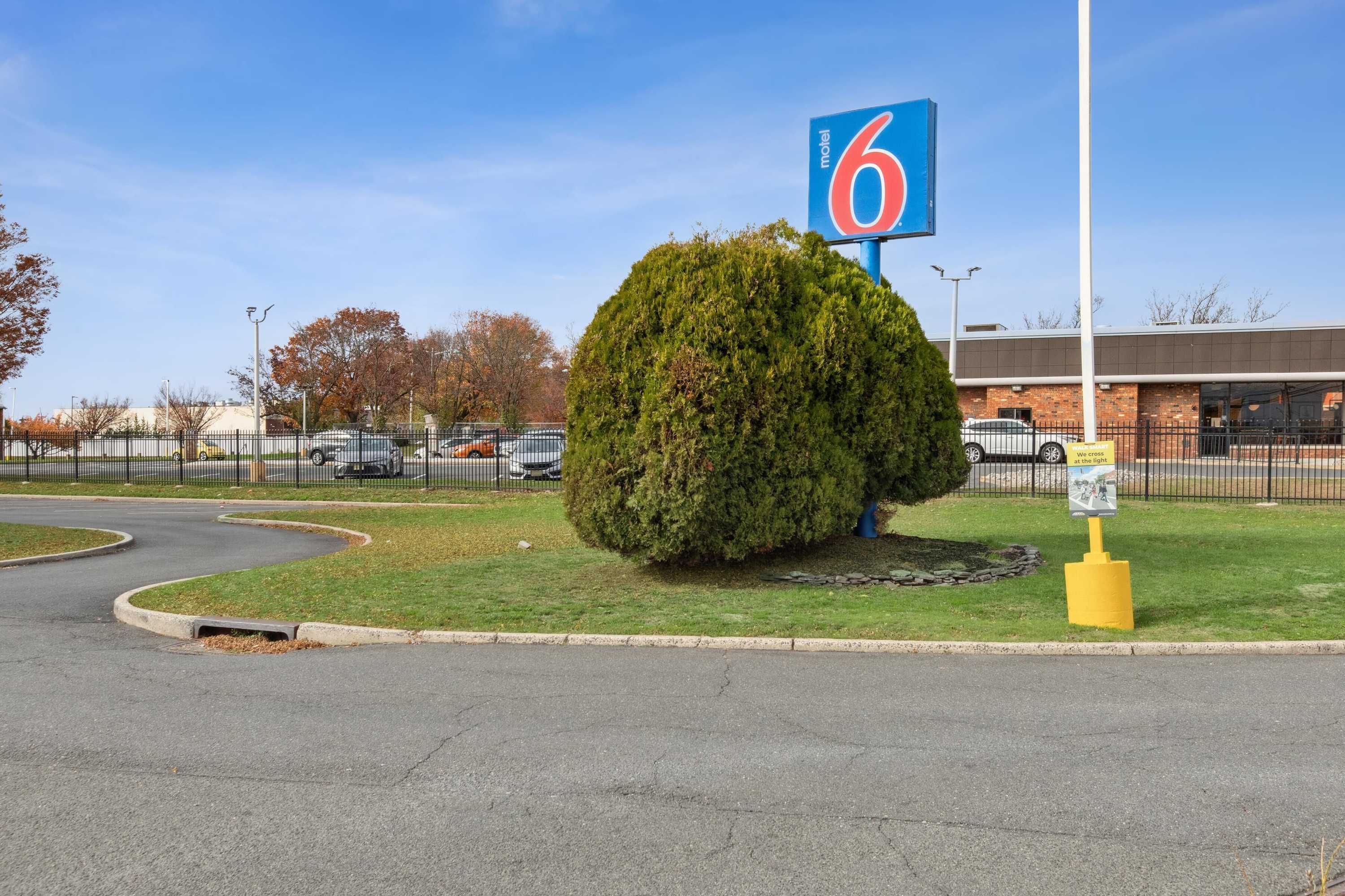 Gift card for Motel 6 Piscataway, NJ