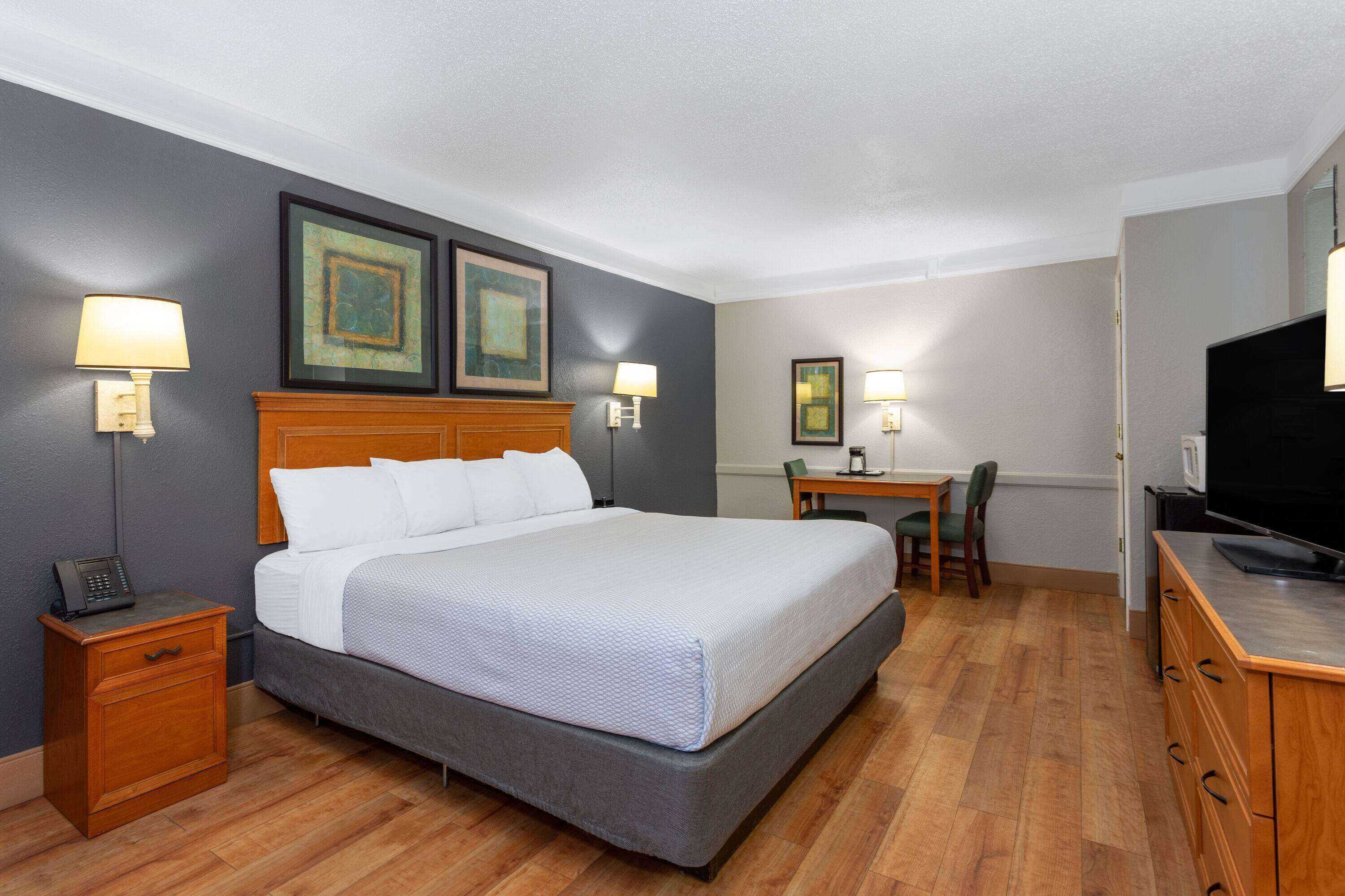 Gift card for La Quinta Inn by Wyndham Pensacola Gift card for La Quinta Inn by Wyndham Pensacola