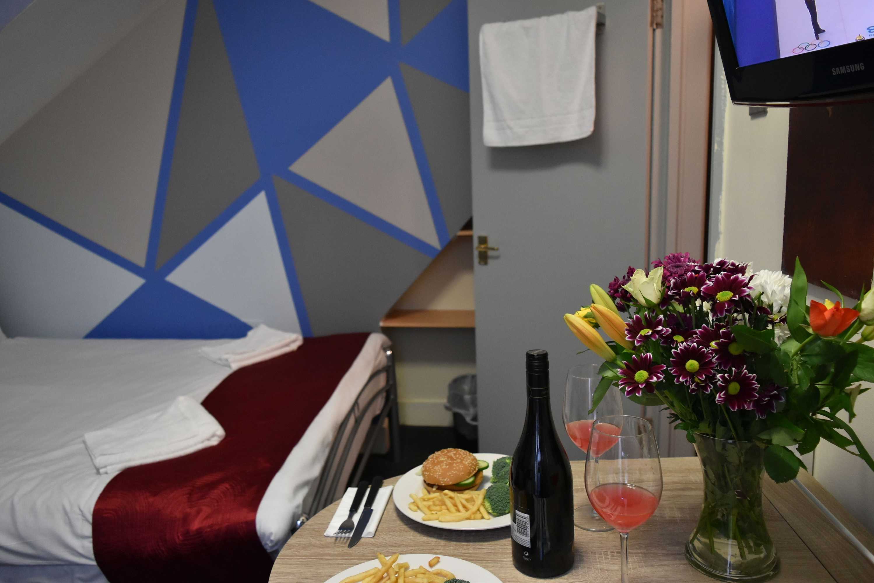Gift card for London Olympus Hotel Nirvana Gift card for London Olympus Hotel Nirvana