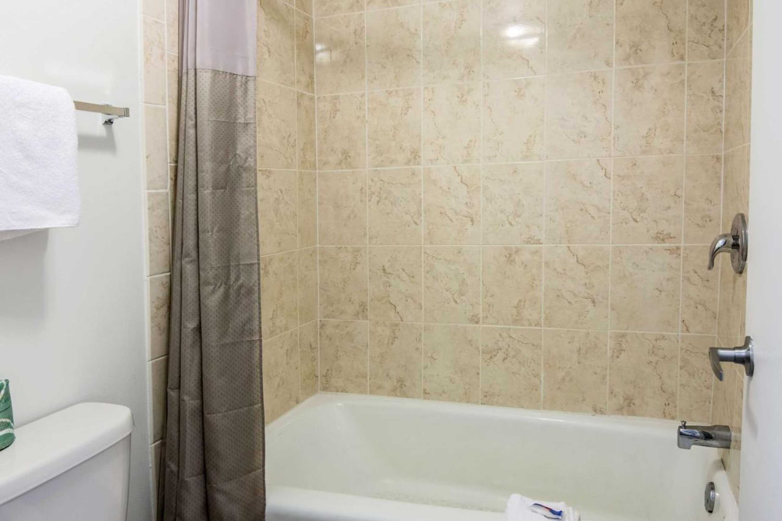 Gift card for Motel 6 Glassboro, NJ - Rowan University