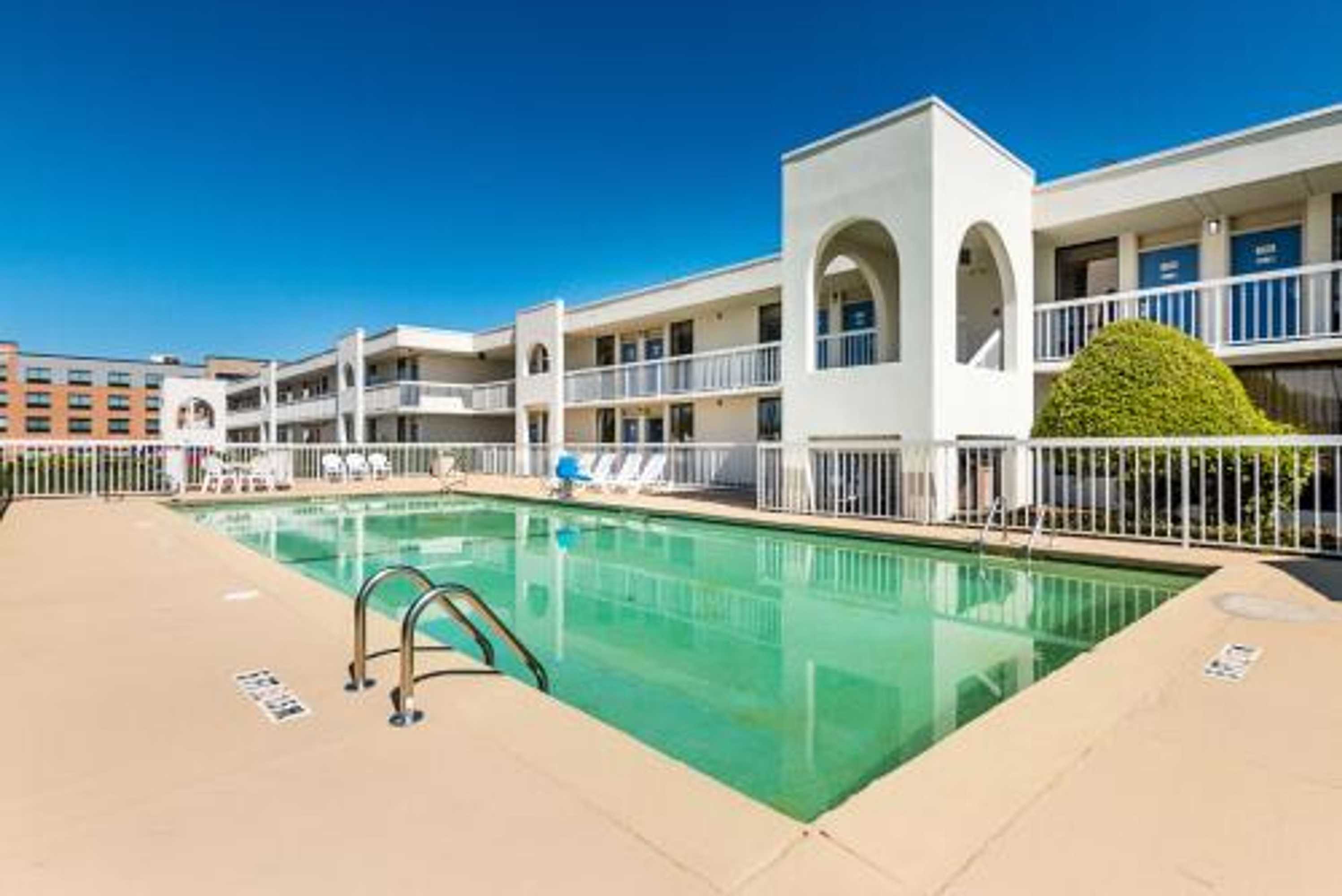 Gift card for Motel 6 Newnan, GA Gift card for Motel 6 Newnan, GA