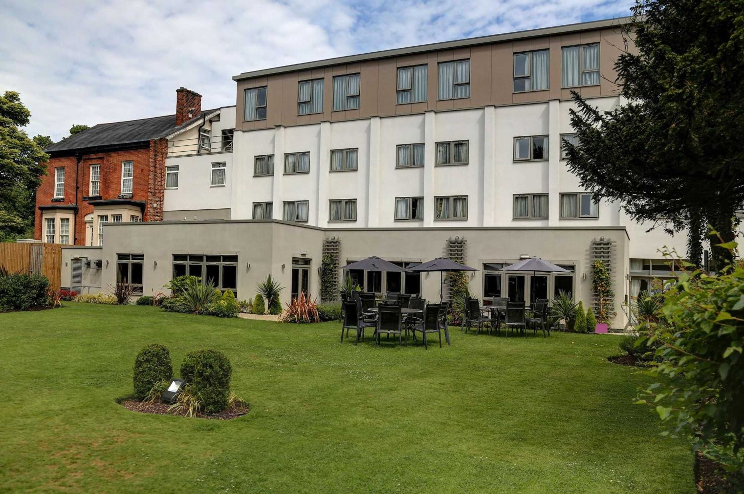 Gift card for Best Western Plus Pinewood Manchester Airport-Wilmslow Hotel Gift card for Best Western Plus Pinewood Manchester Airport-Wilmslow Hotel