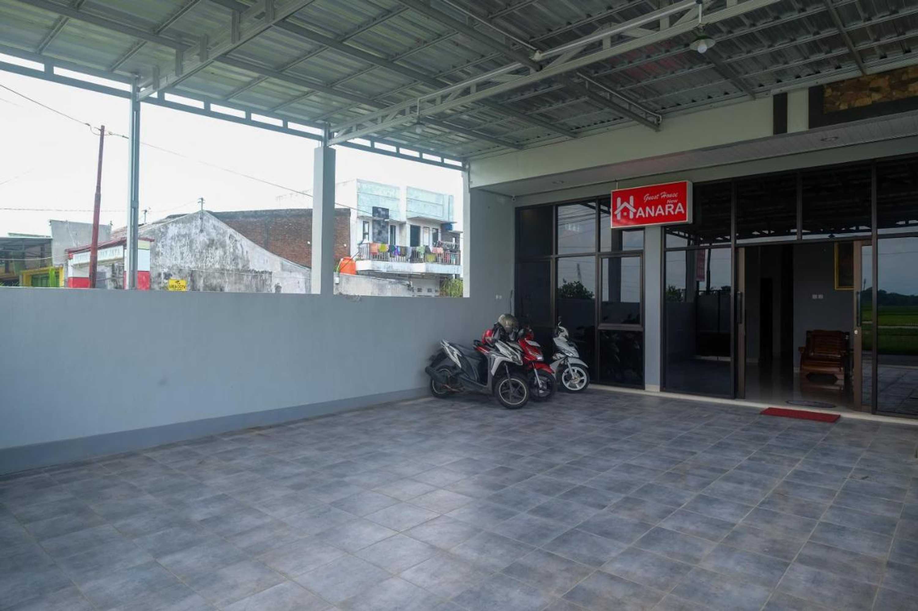 Gift card for Reddoorz Near Dr Oen Solo Baru Hospital Gift card for Reddoorz Near Dr Oen Solo Baru Hospital