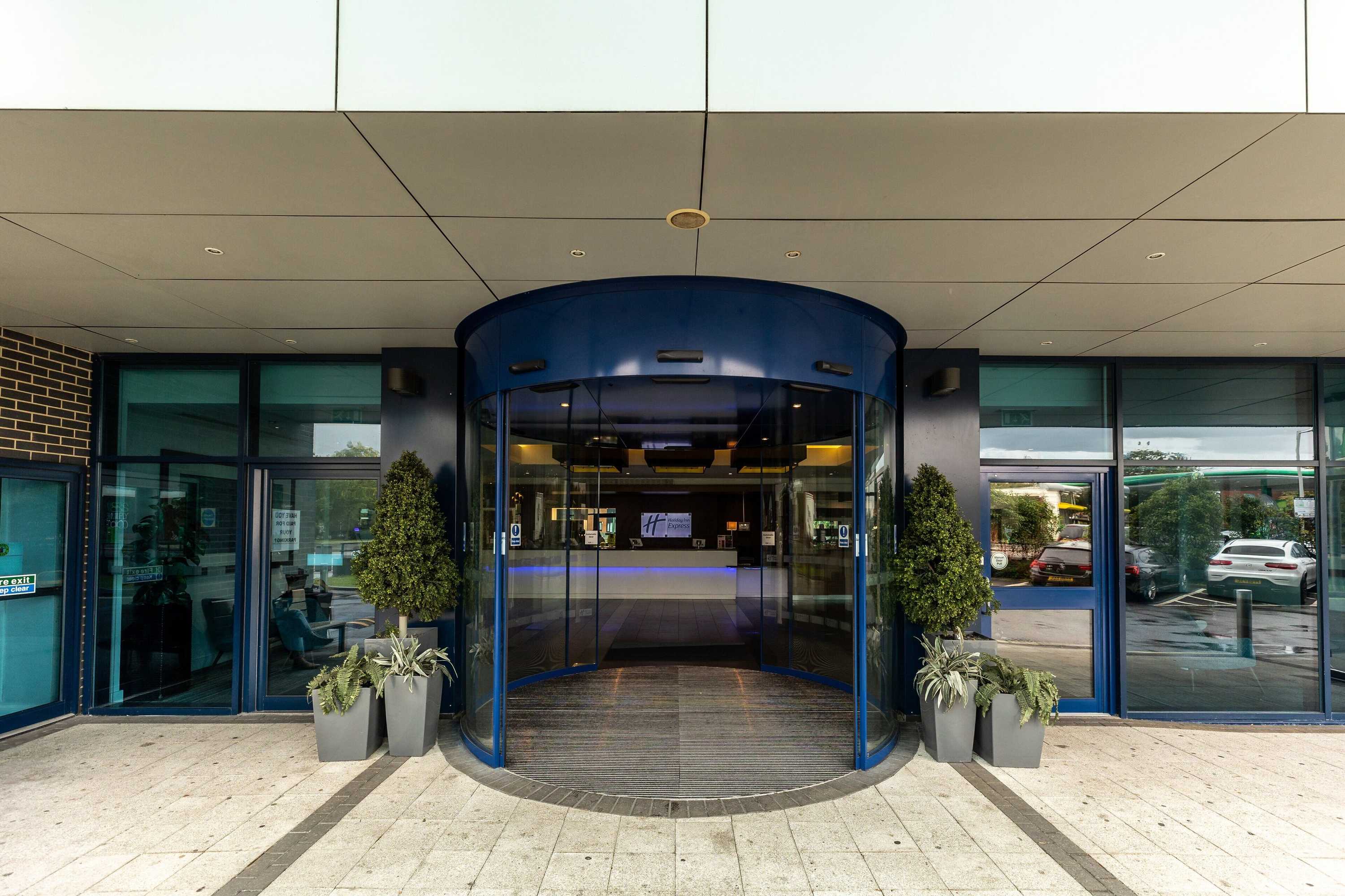 Gift card for Holiday Inn Express London Heathrow T5 by Ihg Gift card for Holiday Inn Express London Heathrow T5 by Ihg