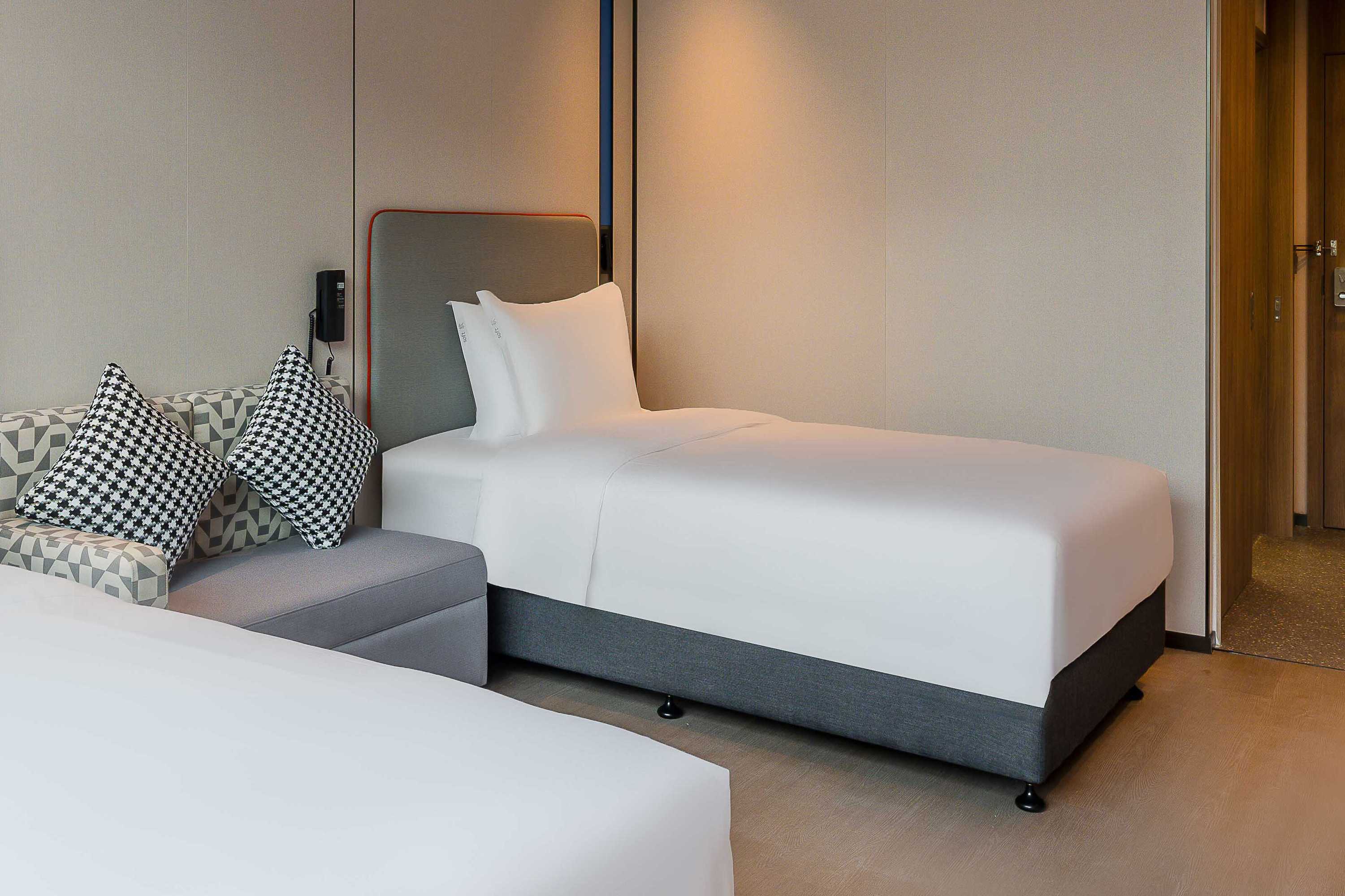 Gift card for Holiday Inn Express Jiangmen East Station by Ihg Gift card for Holiday Inn Express Jiangmen East Station by Ihg
