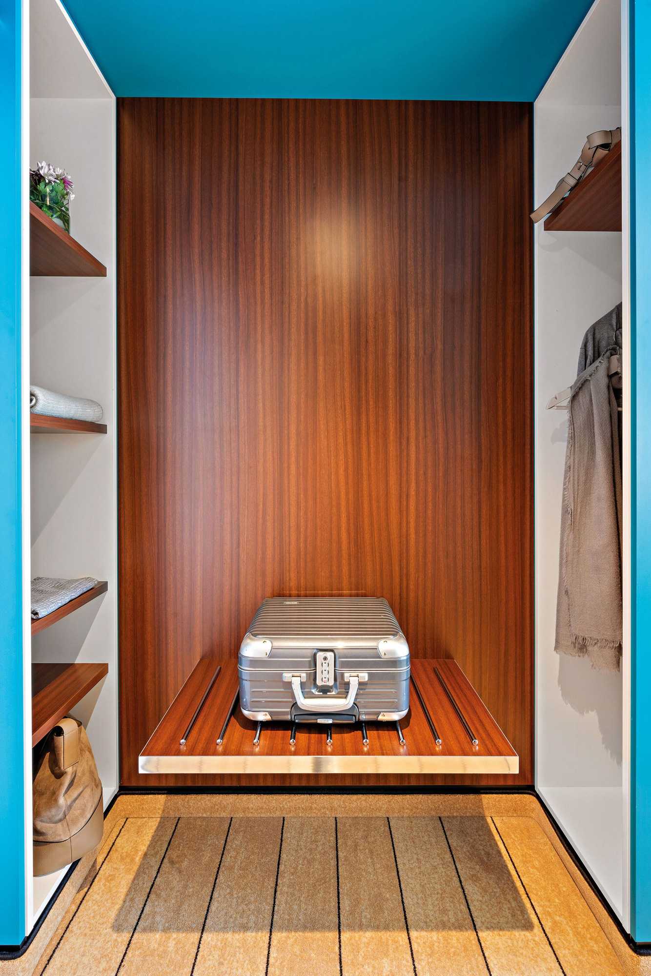 Gift card for Hey Lou Hotel Frankfurt Airport Gift card for Hey Lou Hotel Frankfurt Airport