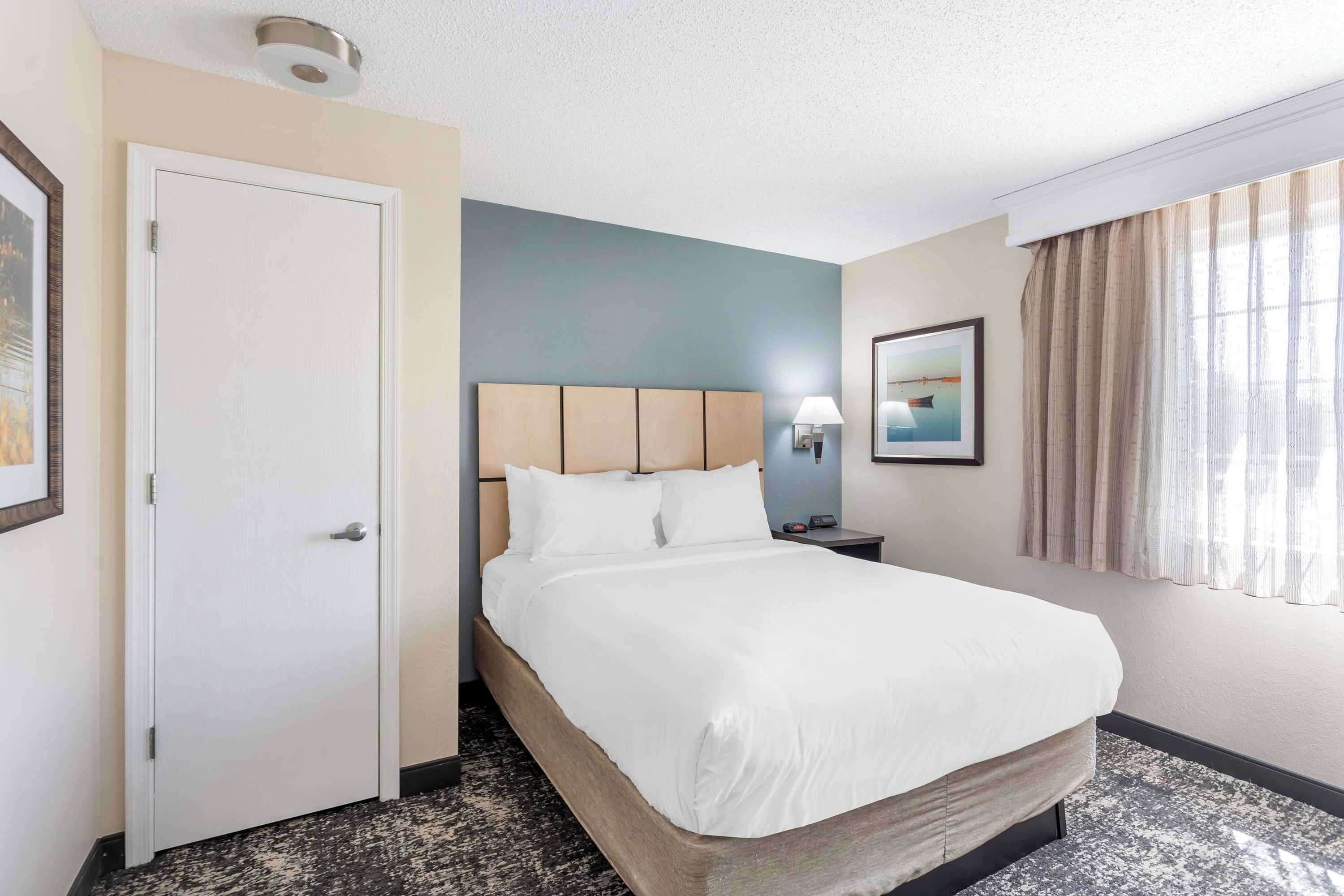 Gift card for Executive Residency by Best Western Philadelphia-Willow Grove Gift card for Executive Residency by Best Western Philadelphia-Willow Grove