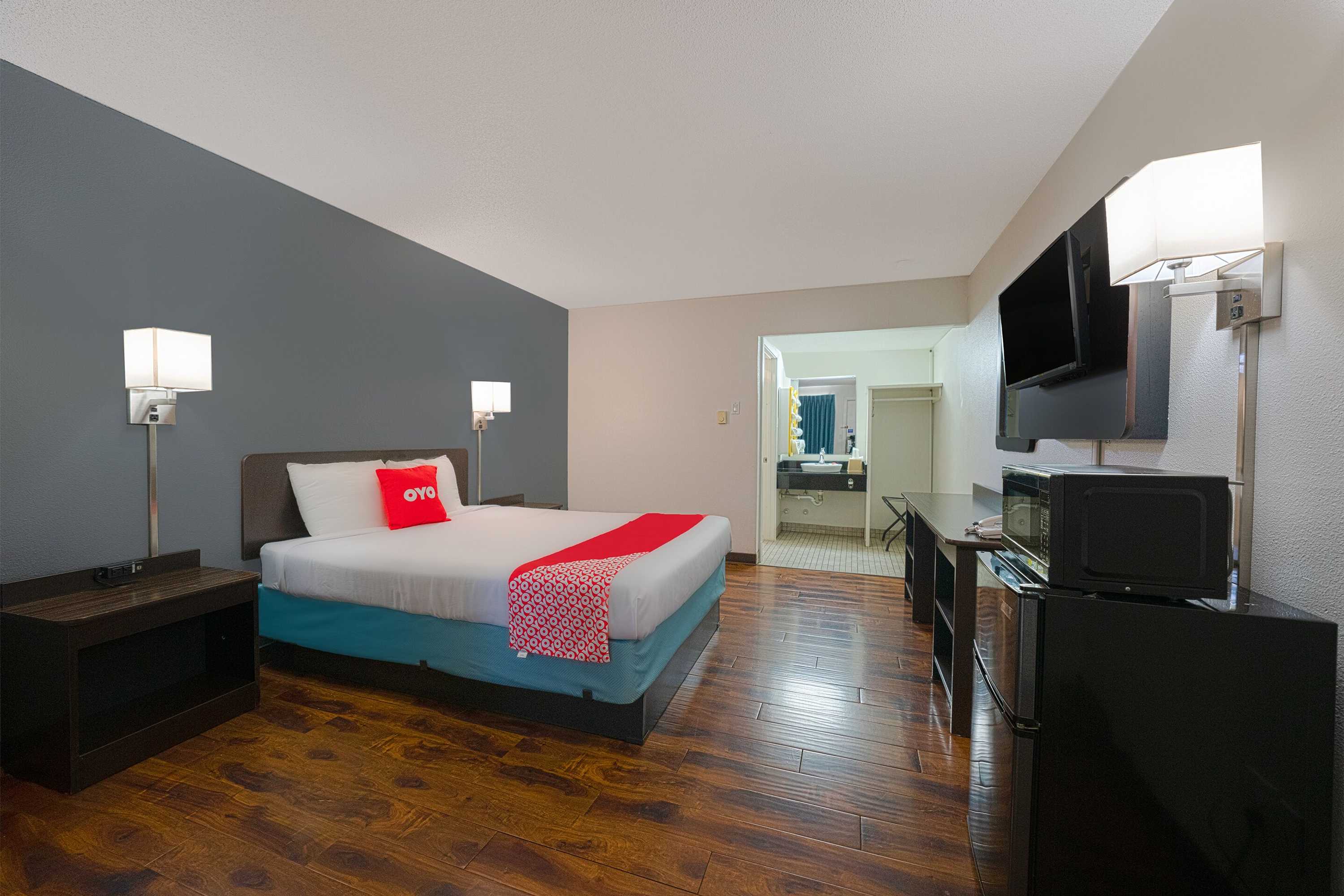 Gift card for Oyo Hotel St. Helens, OR Gift card for Oyo Hotel St. Helens, OR