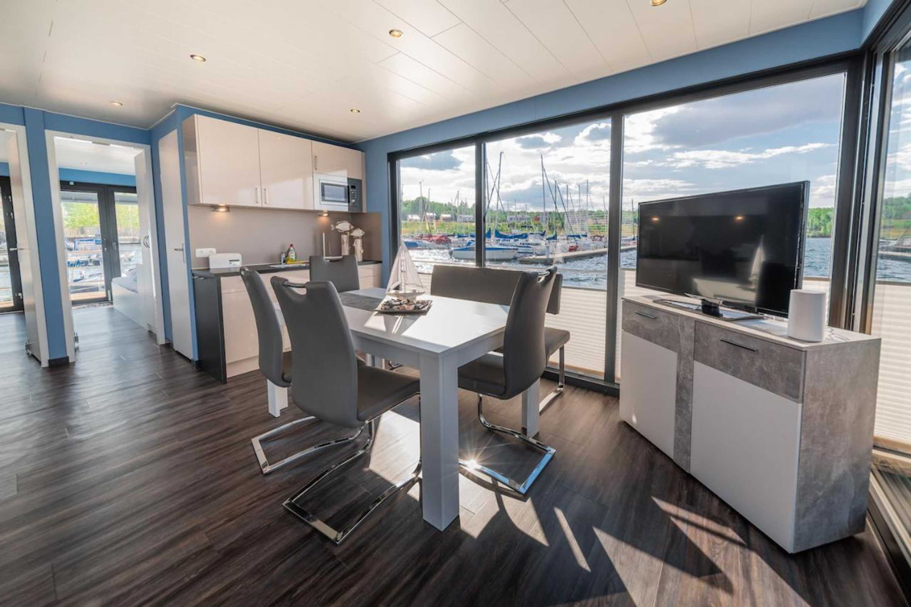 Gift card for Hausboote Und Ferienhäuser Marina Mücheln