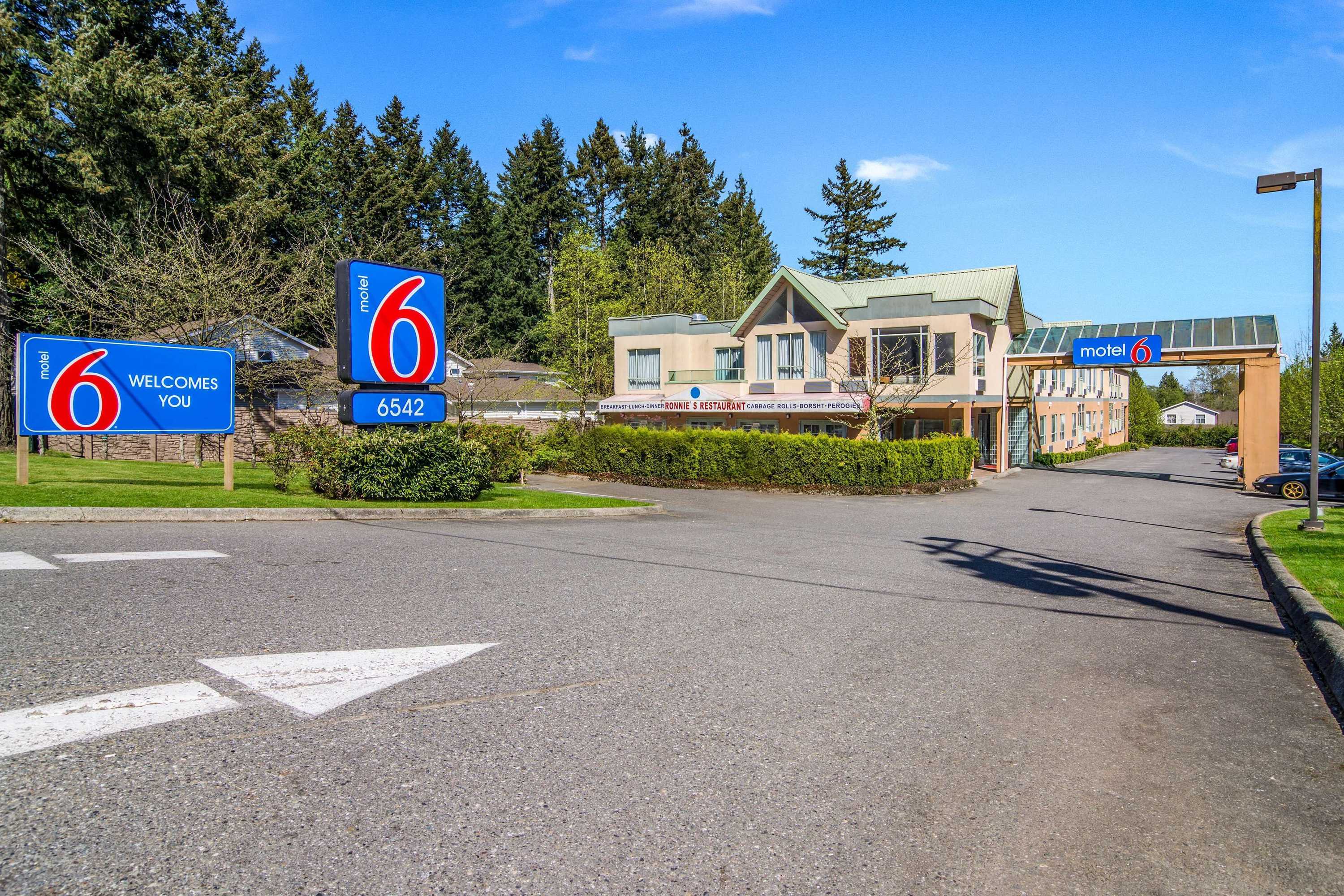 Gift card for Motel 6 Surrey, BC Gift card for Motel 6 Surrey, BC